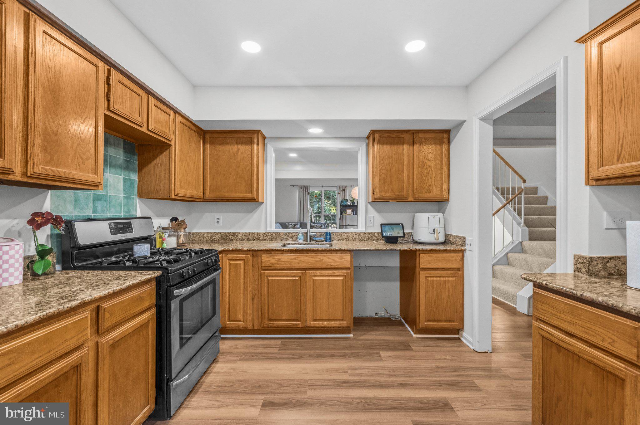 2665 MCGUFFEYS COURT