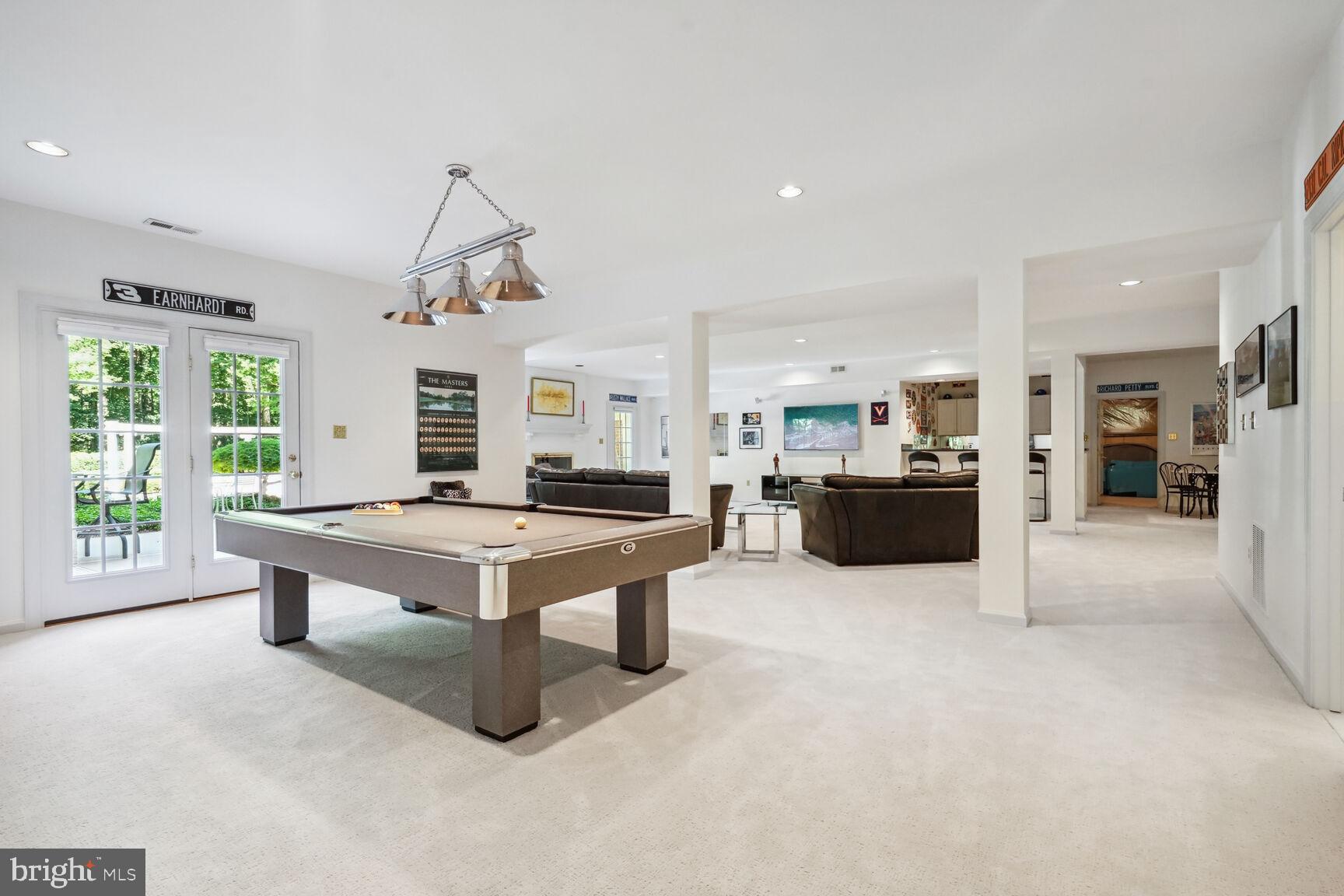 CHEQUERS - Residential