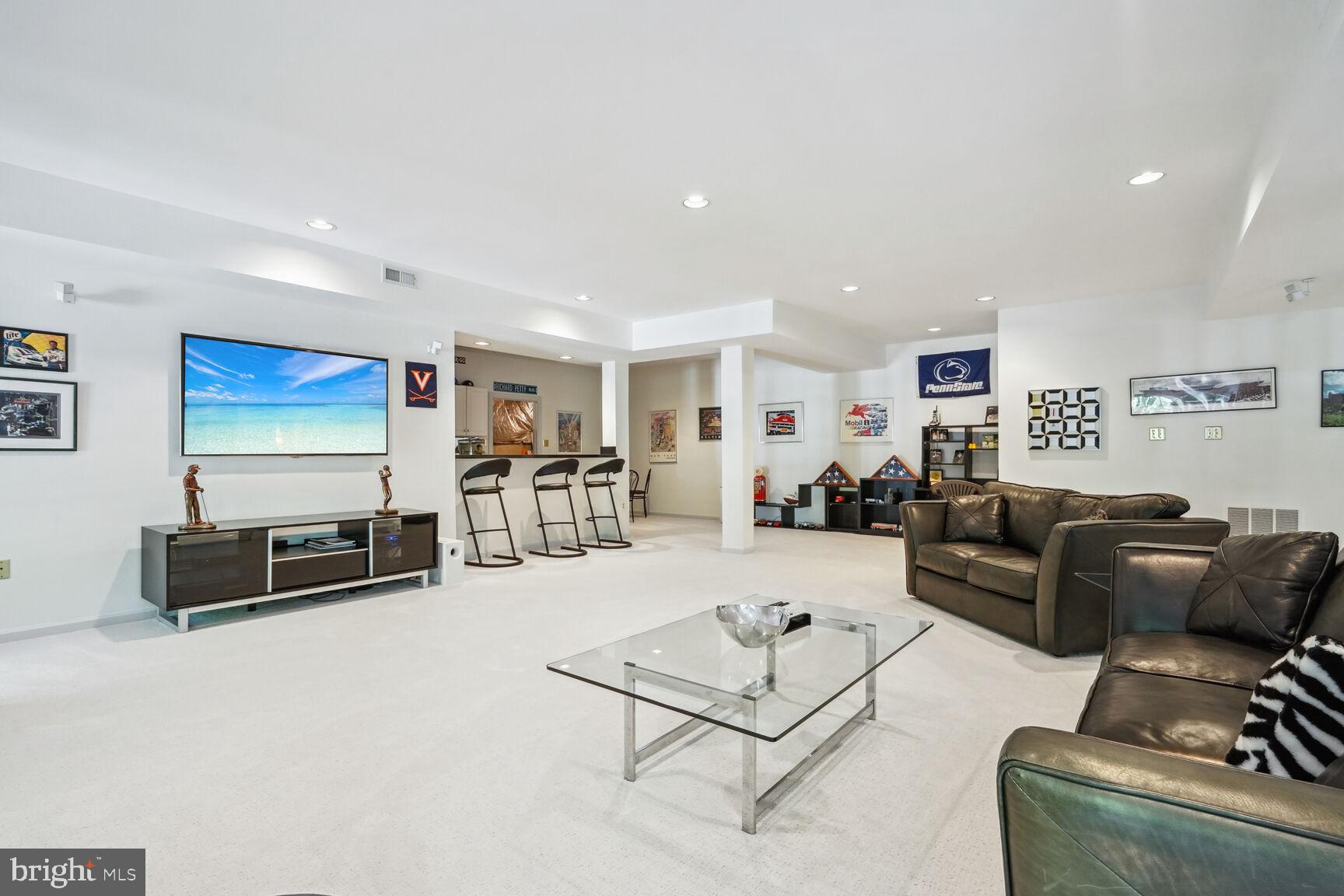 CHEQUERS - Residential