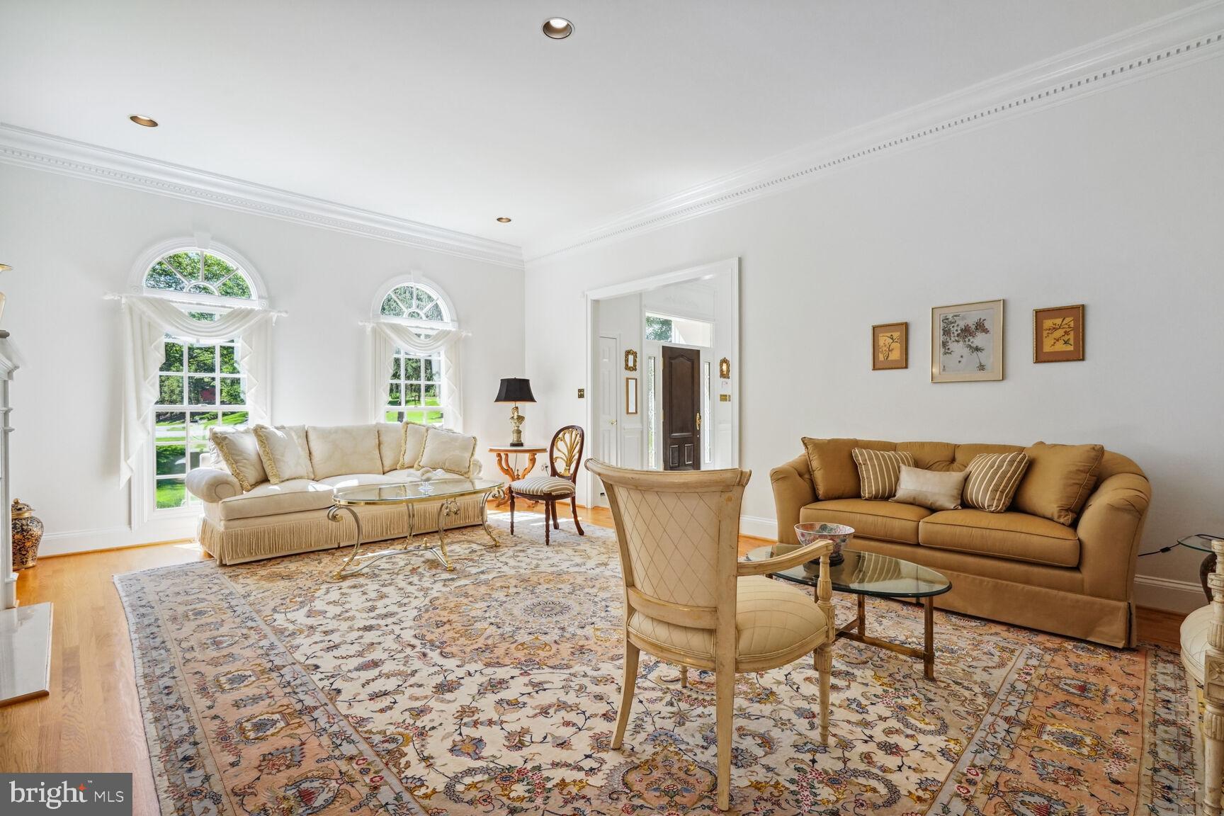 CHEQUERS - Residential