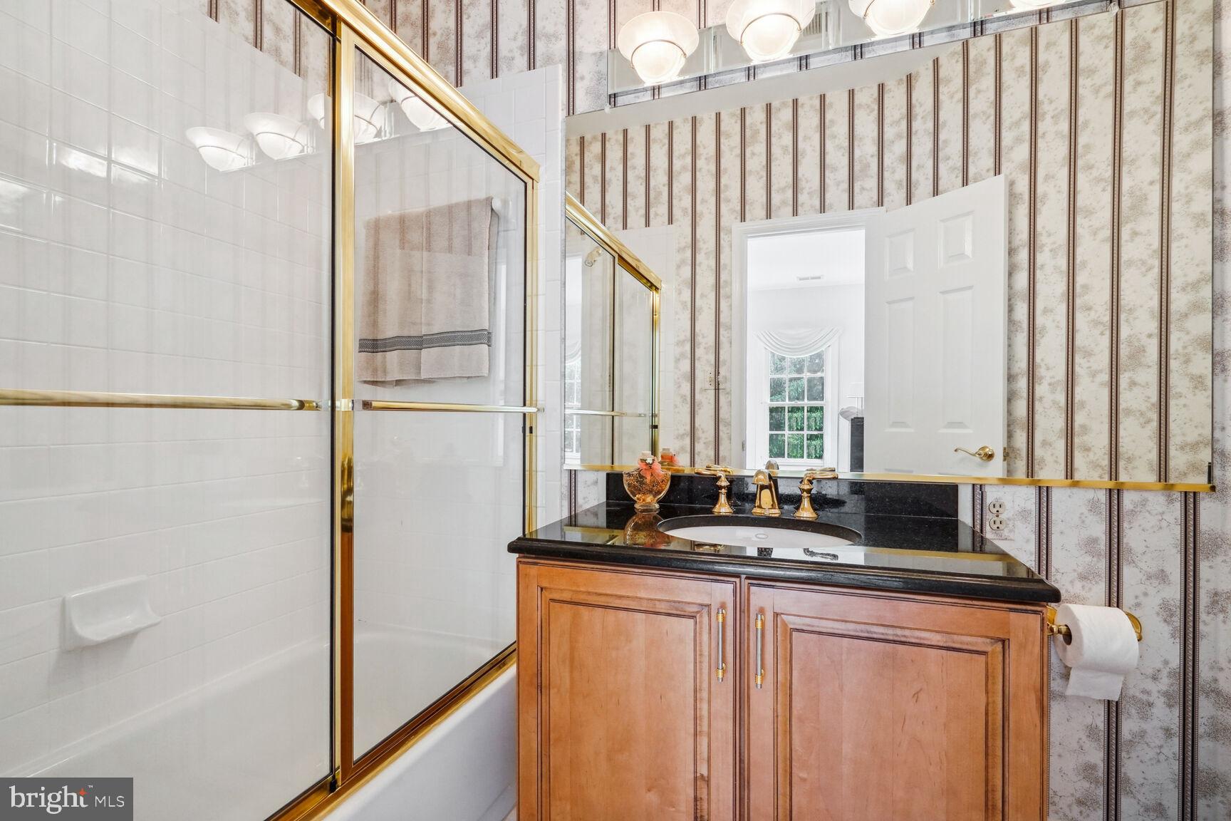 CHEQUERS - Residential