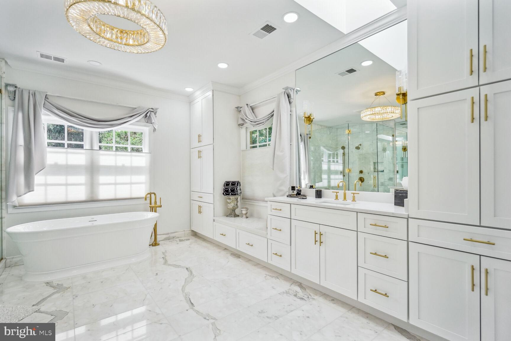 CHEQUERS - Residential