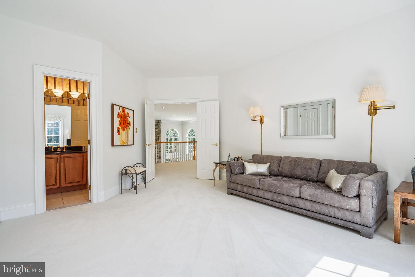 CHEQUERS - Residential