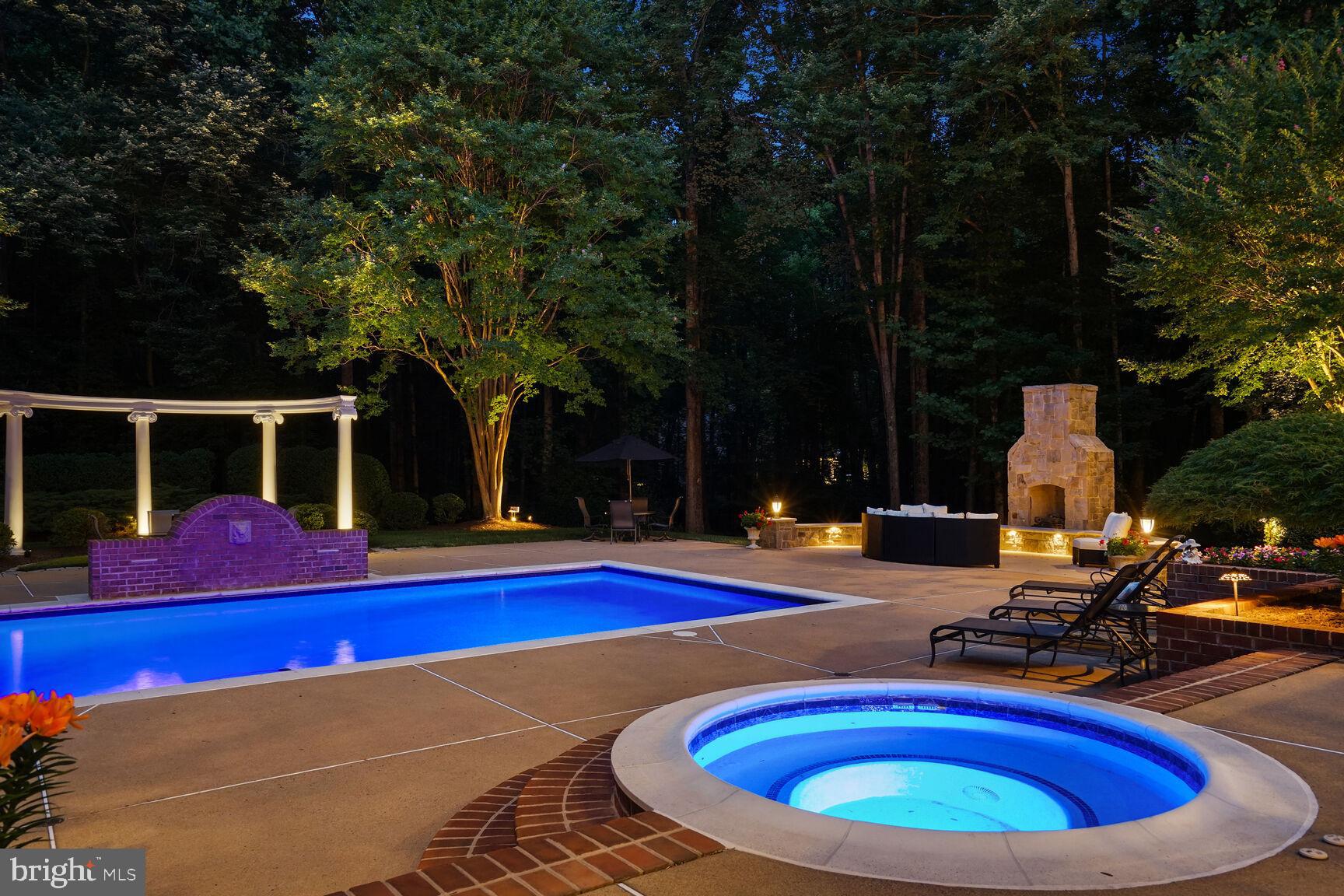 CHEQUERS - Residential