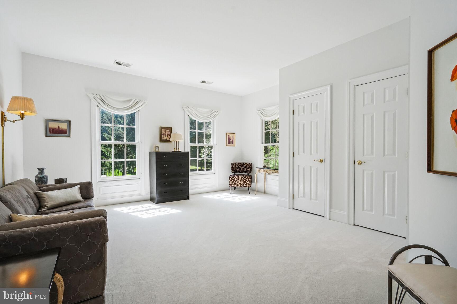 CHEQUERS - Residential