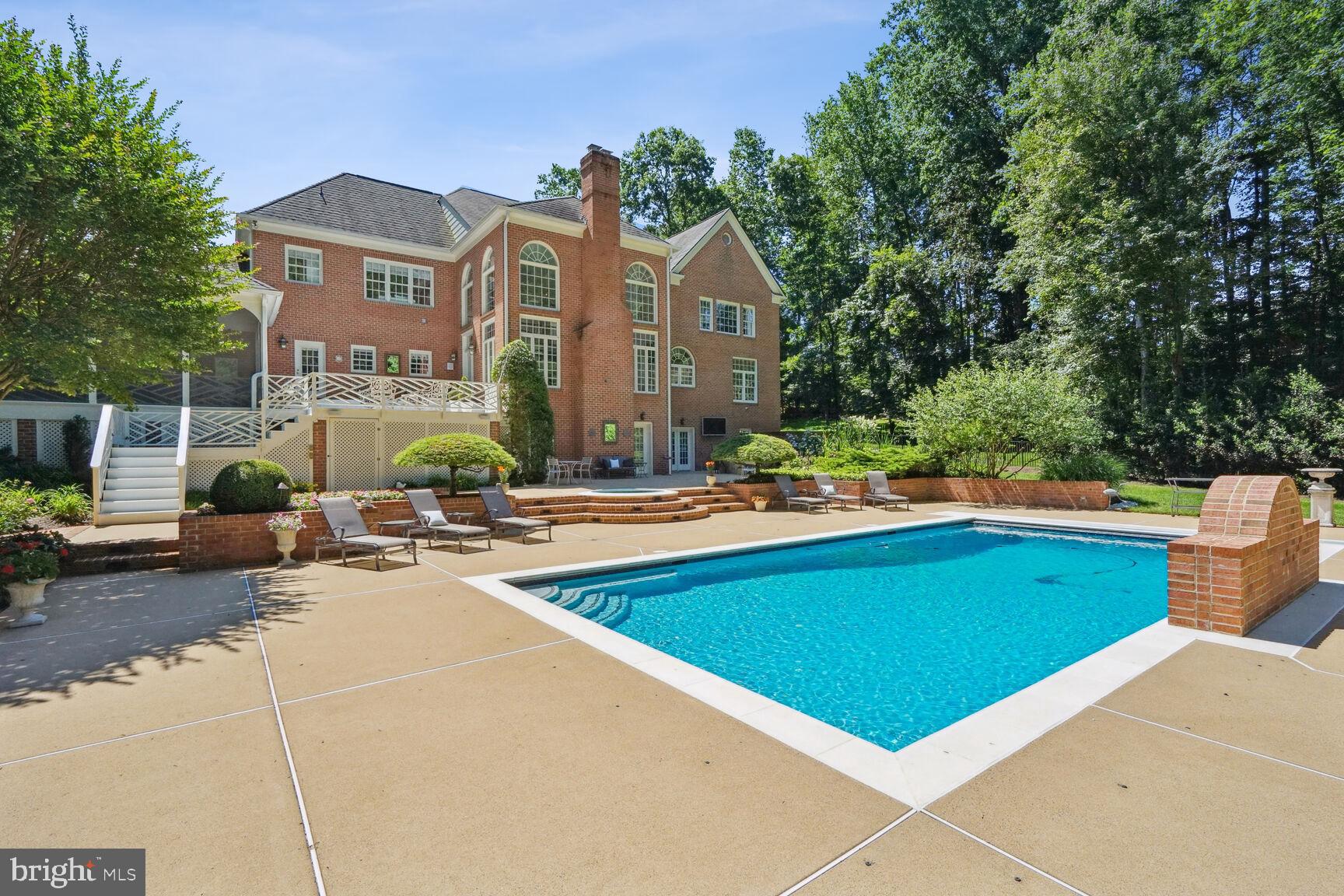 CHEQUERS - Residential