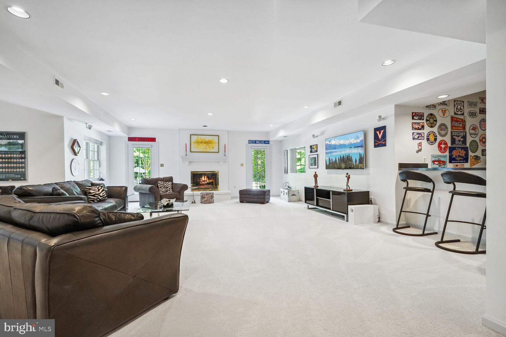 CHEQUERS - Residential