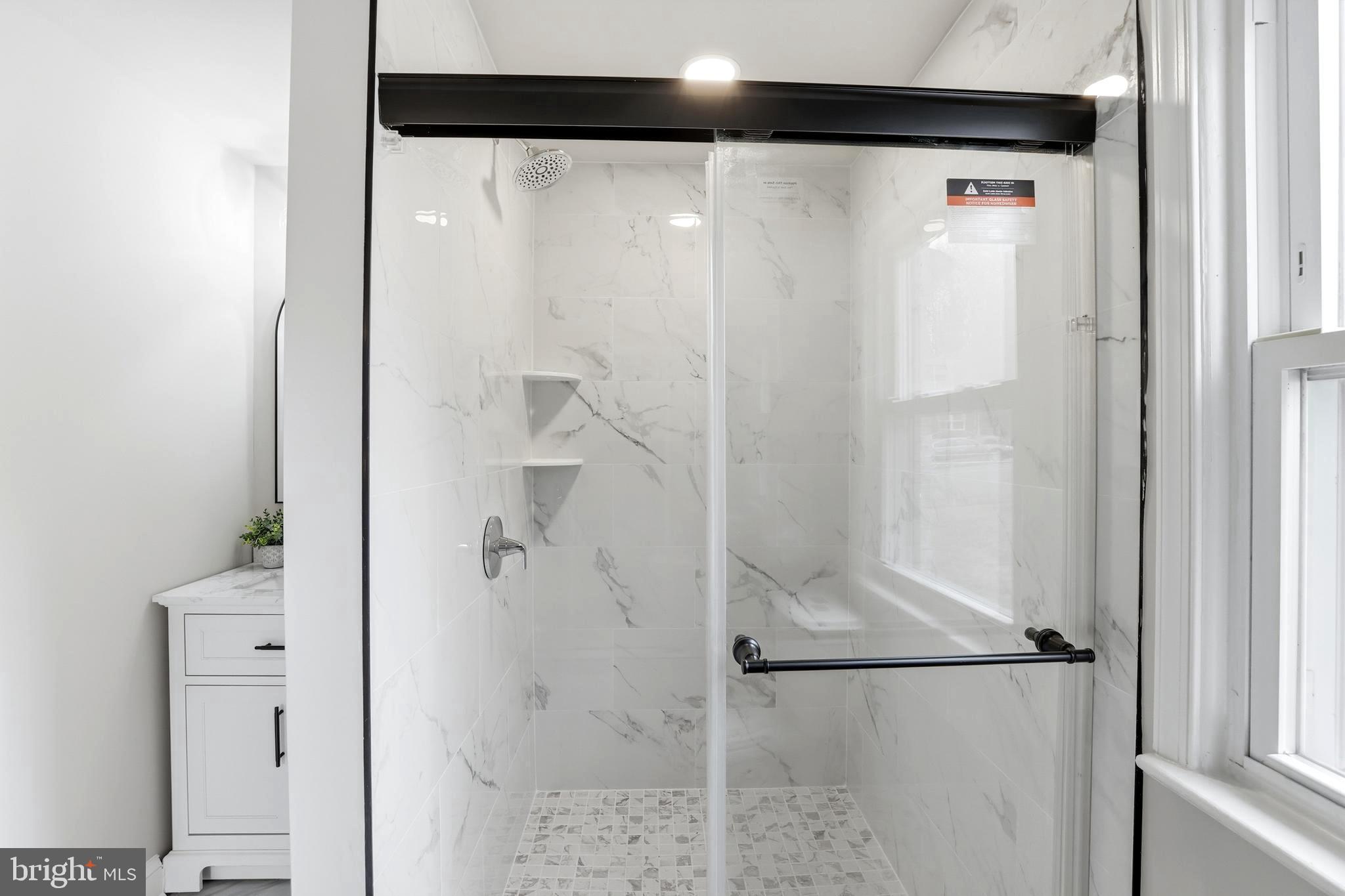 DUPONT VILLAGE - Residential