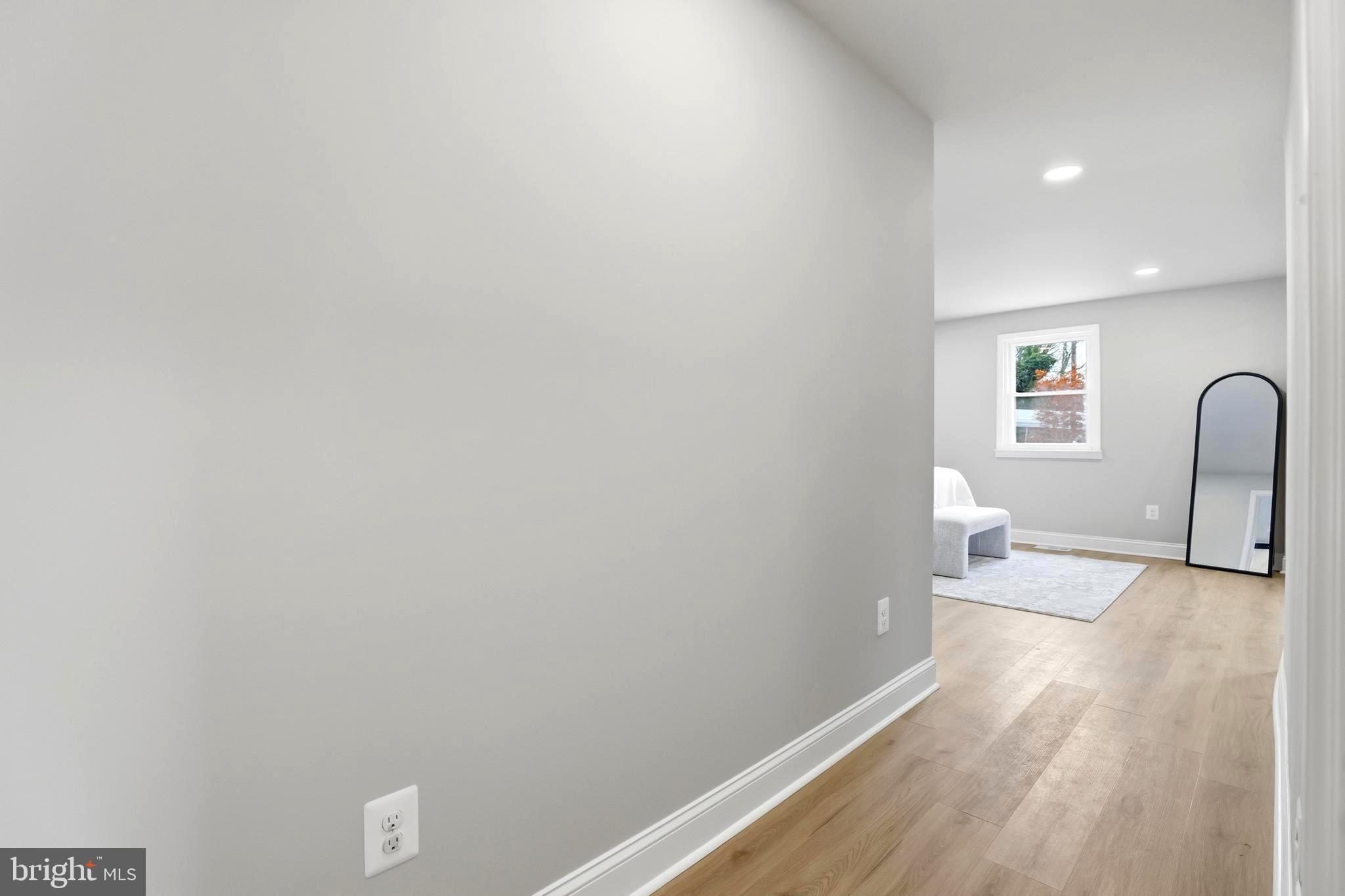 DUPONT VILLAGE - Residential