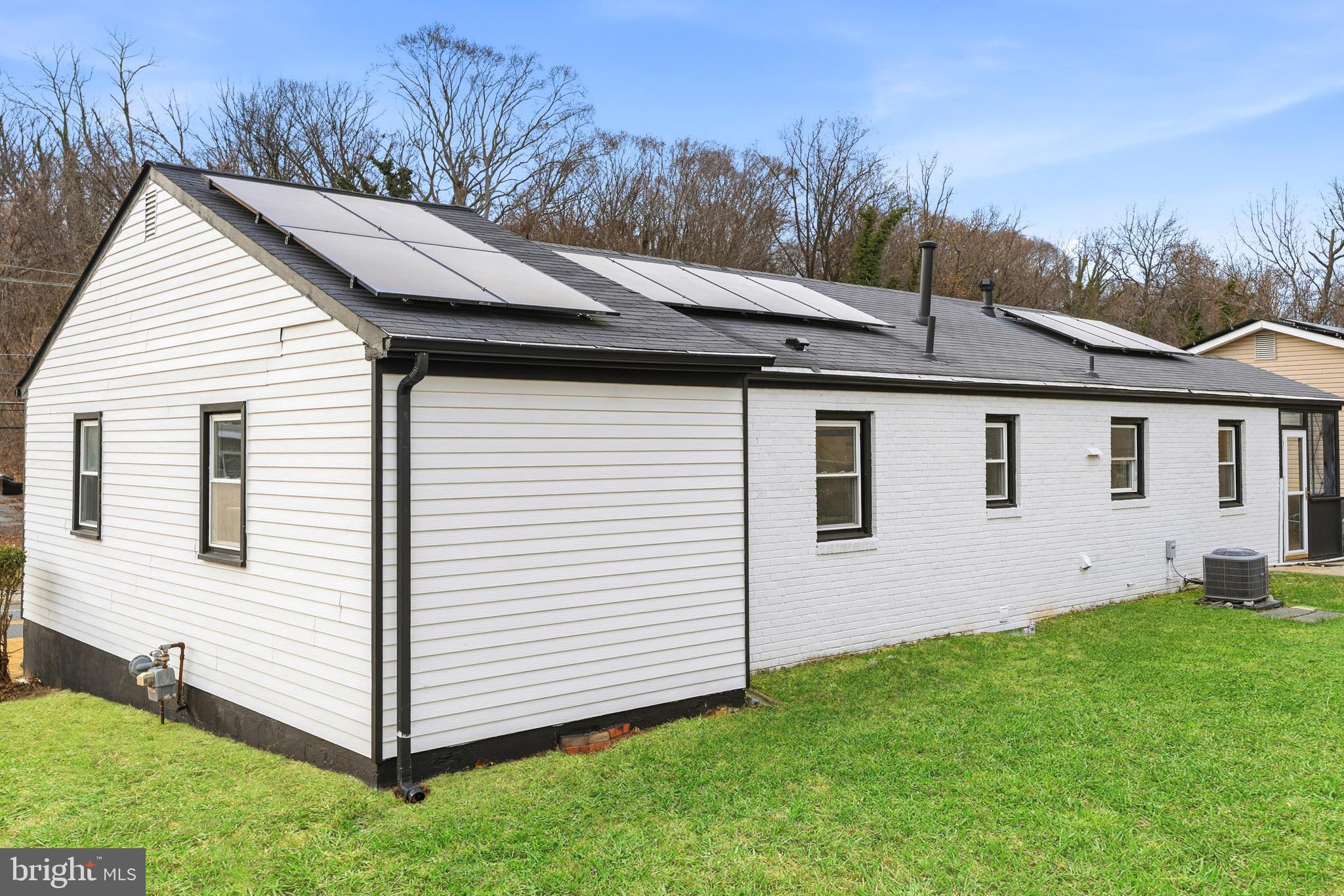 DUPONT VILLAGE - Residential