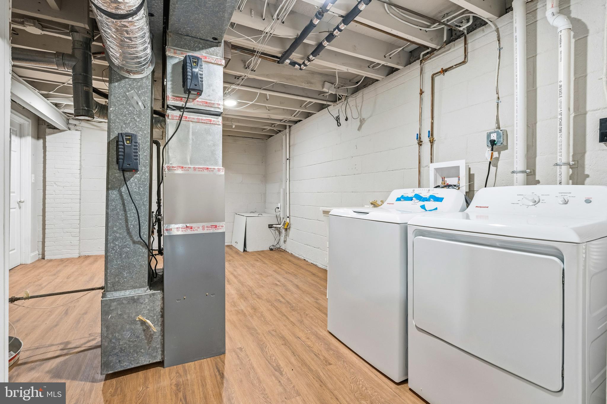 DUPONT VILLAGE - Residential