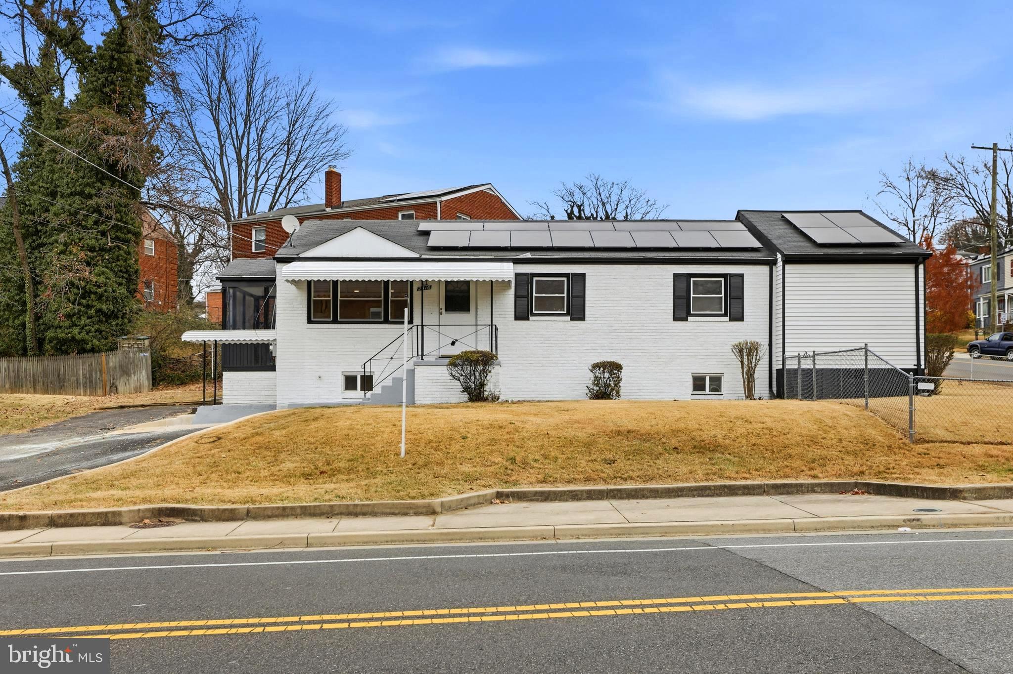 DUPONT VILLAGE - Residential