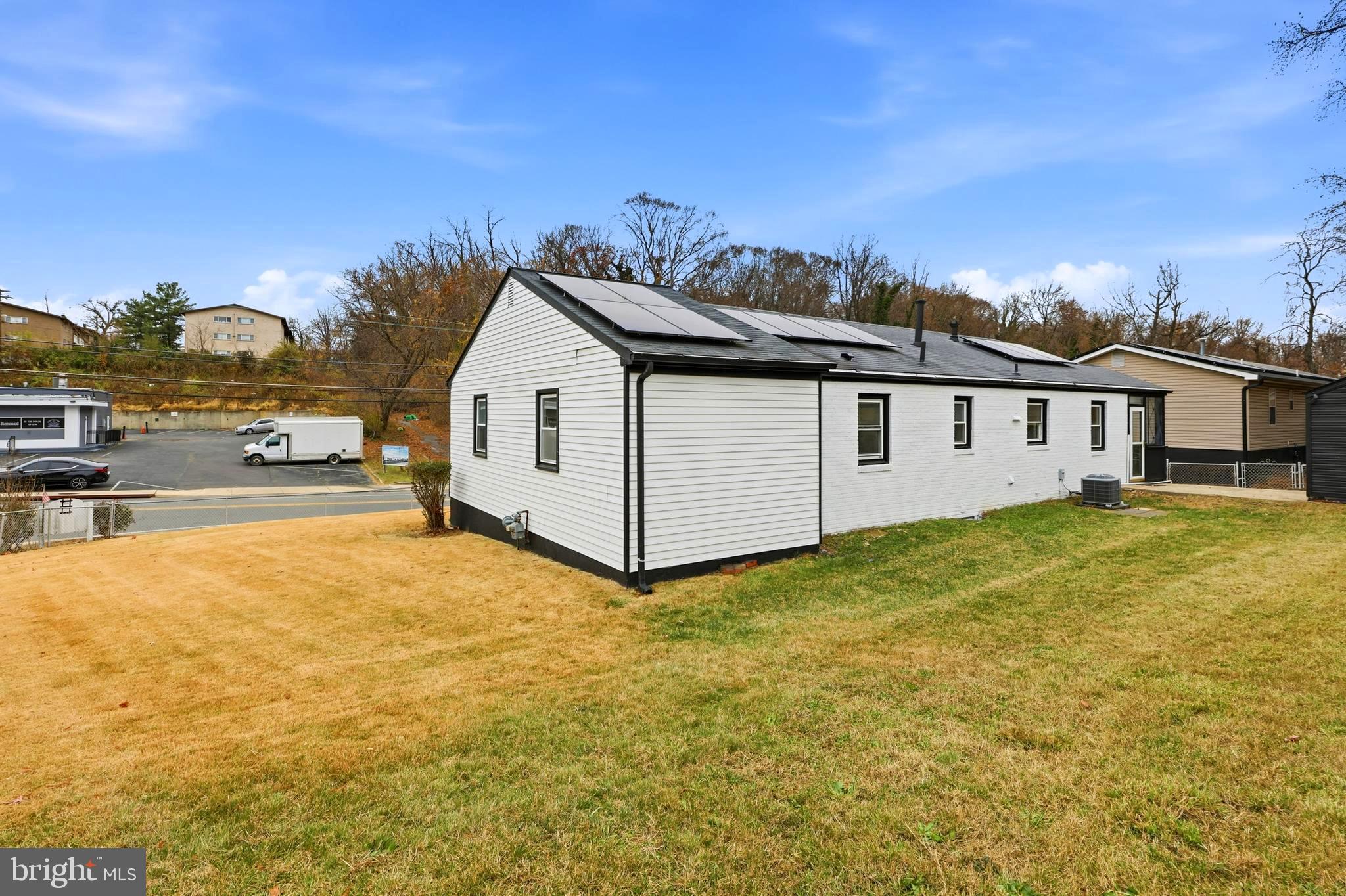 DUPONT VILLAGE - Residential