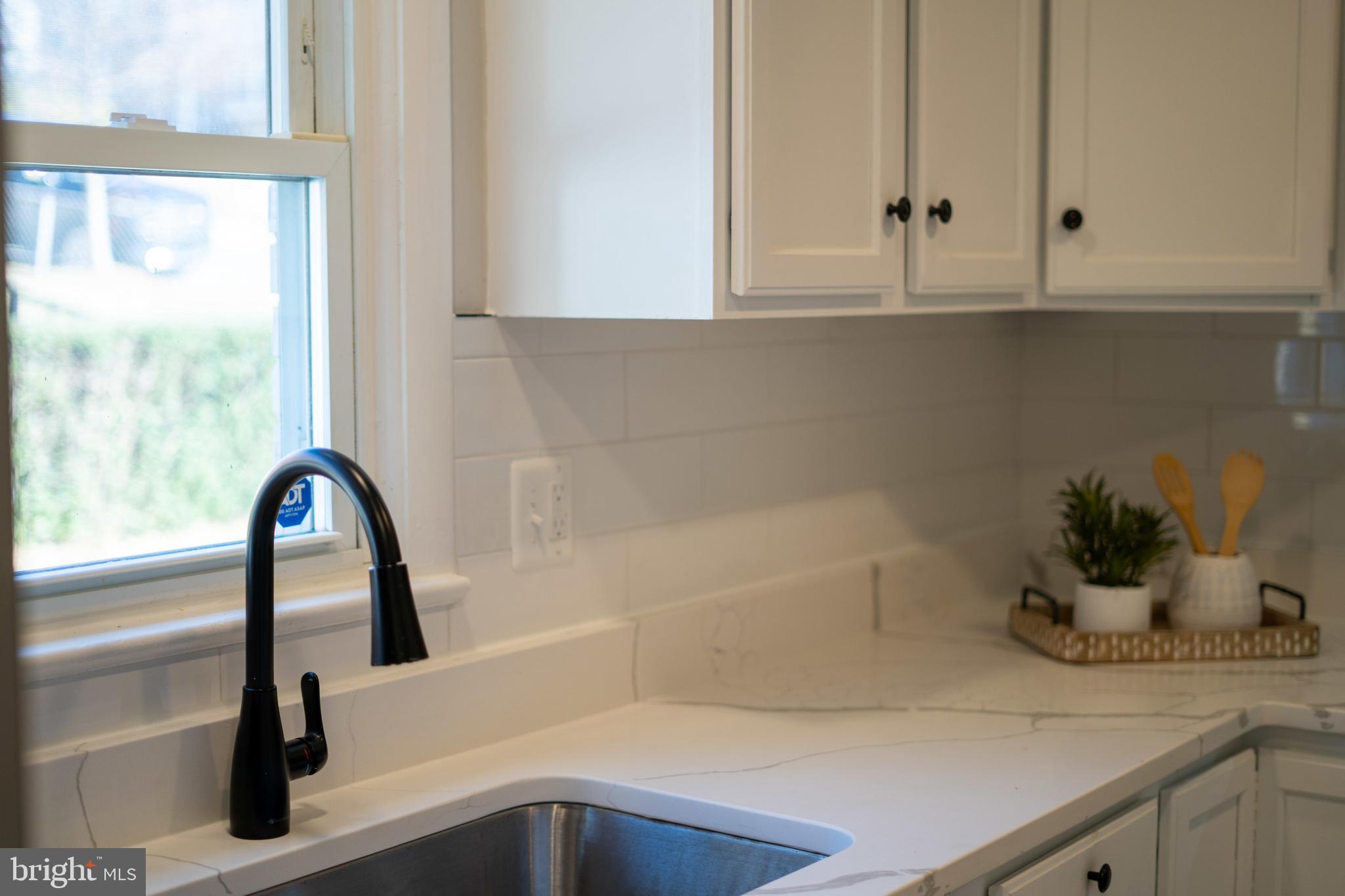 DUPONT VILLAGE - Residential