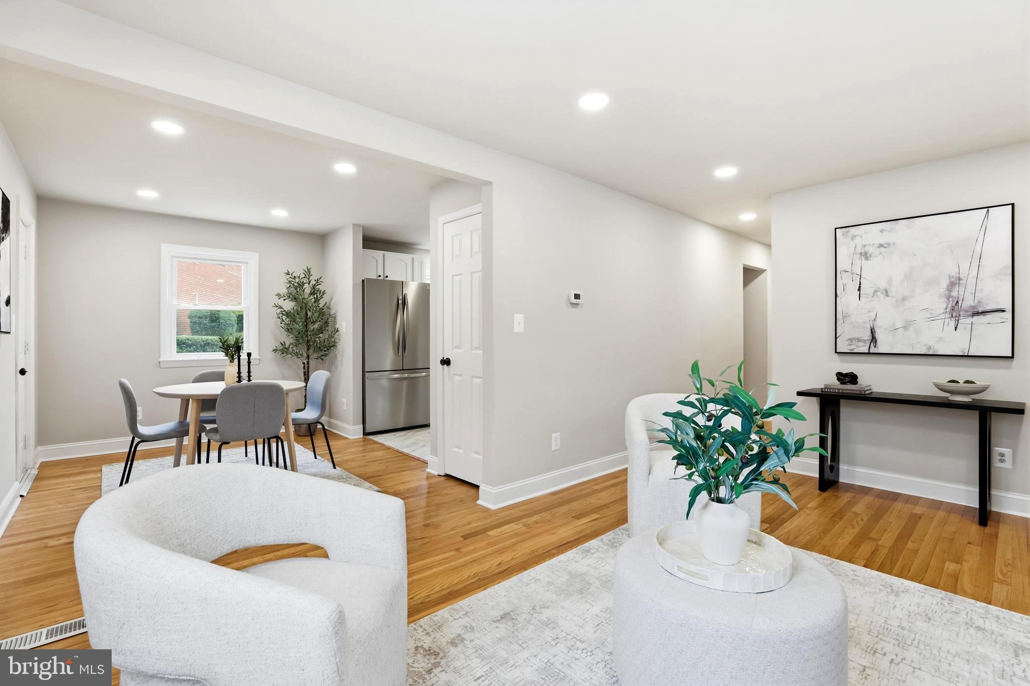 DUPONT VILLAGE - Residential