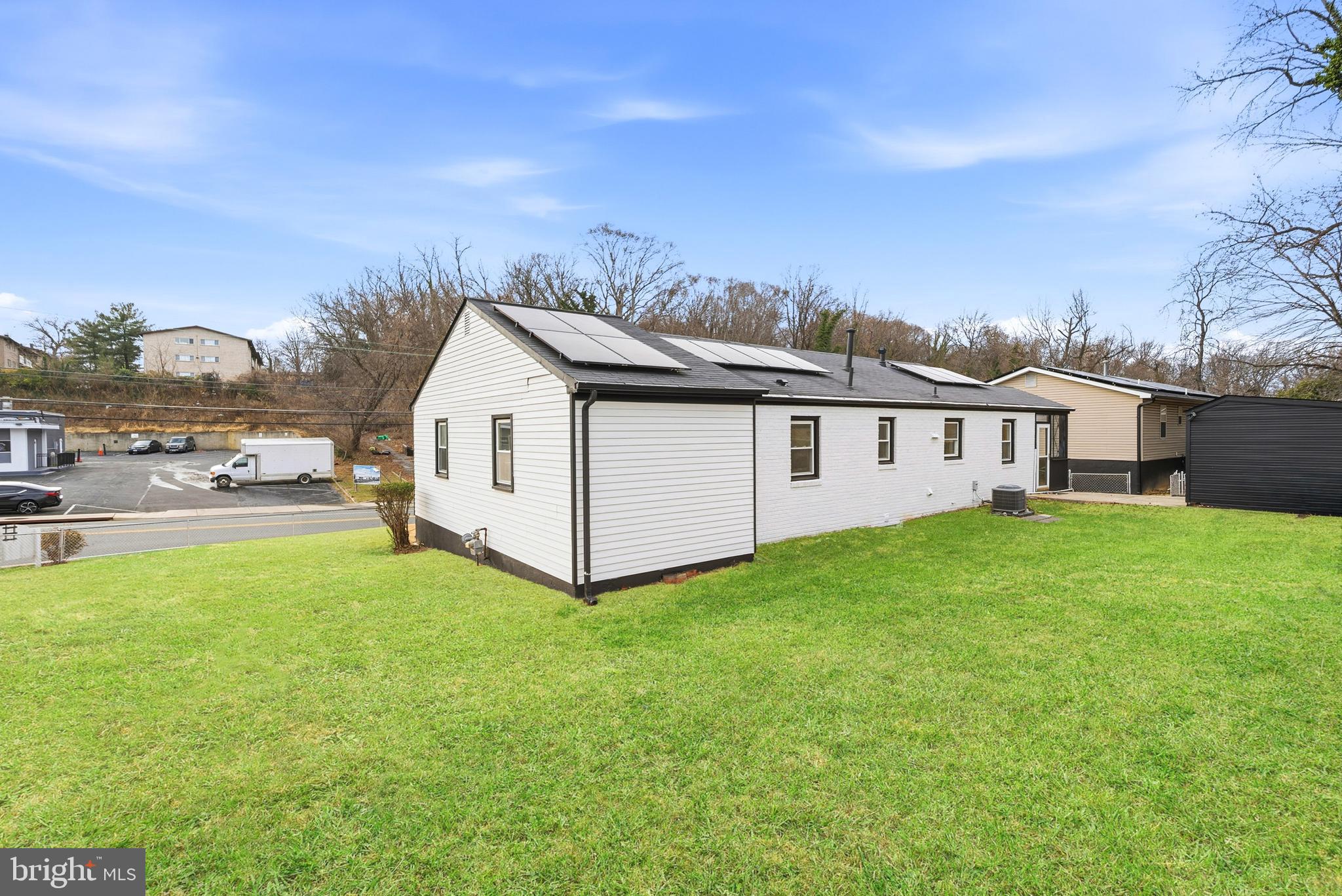 DUPONT VILLAGE - Residential