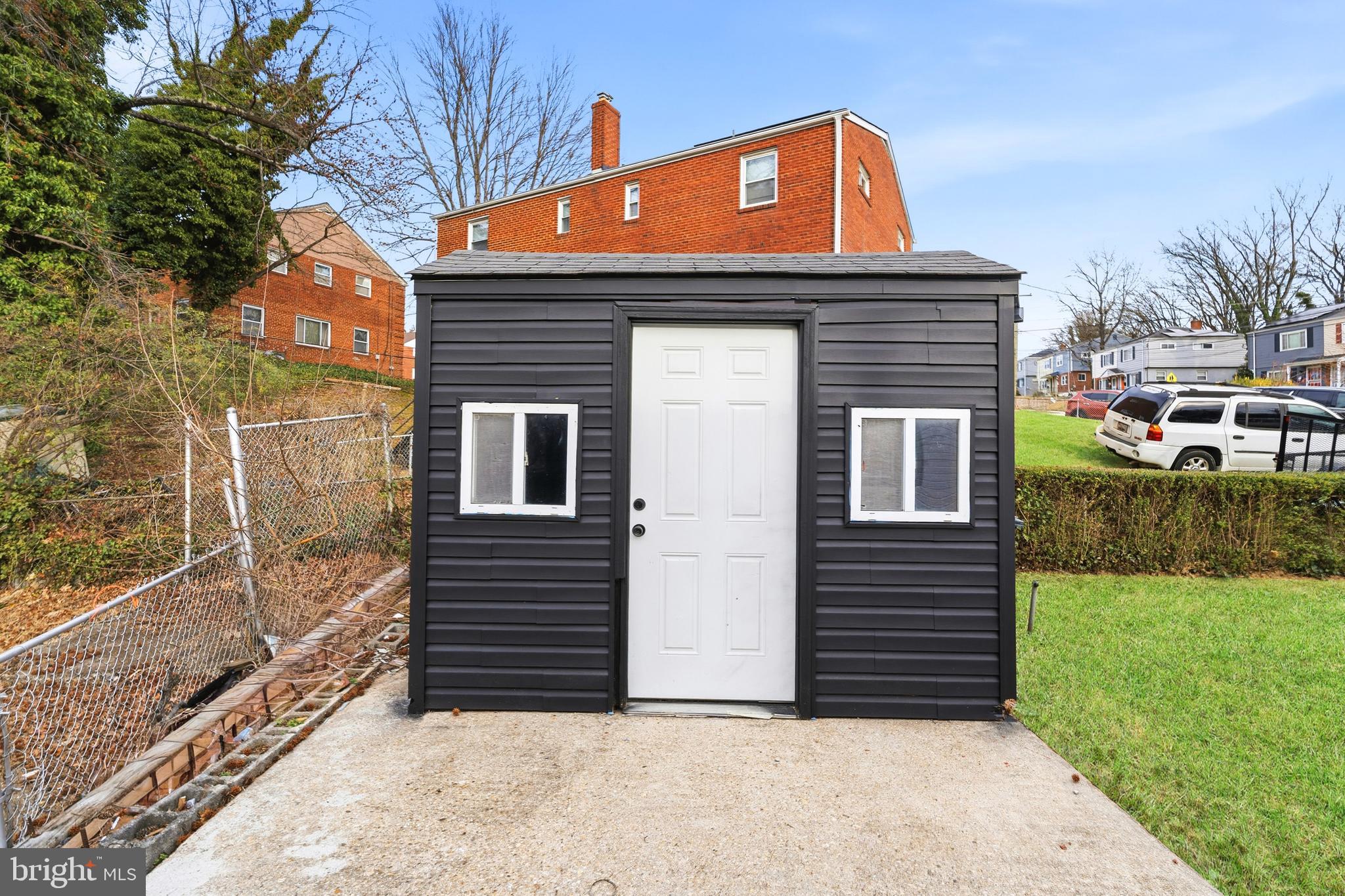 DUPONT VILLAGE - Residential