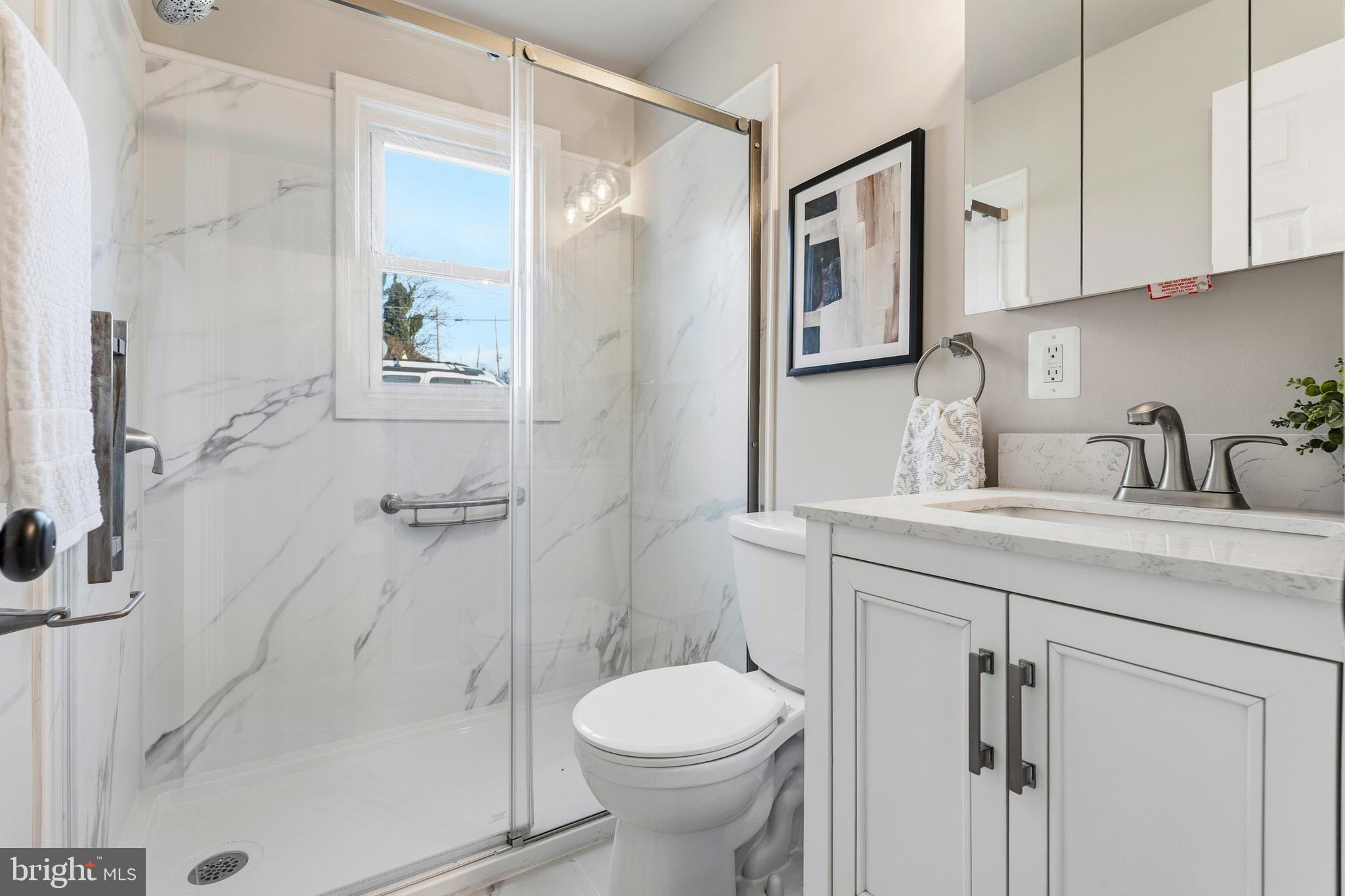 DUPONT VILLAGE - Residential