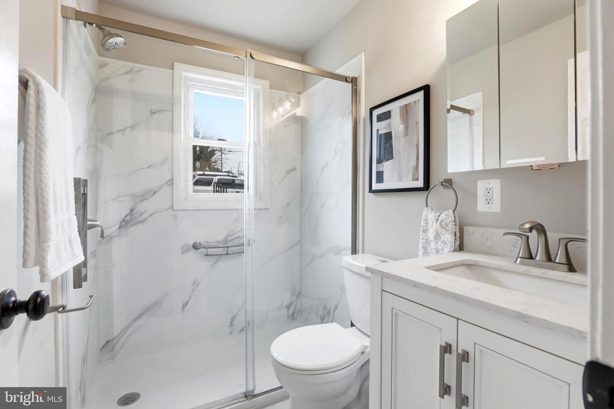 DUPONT VILLAGE - Residential