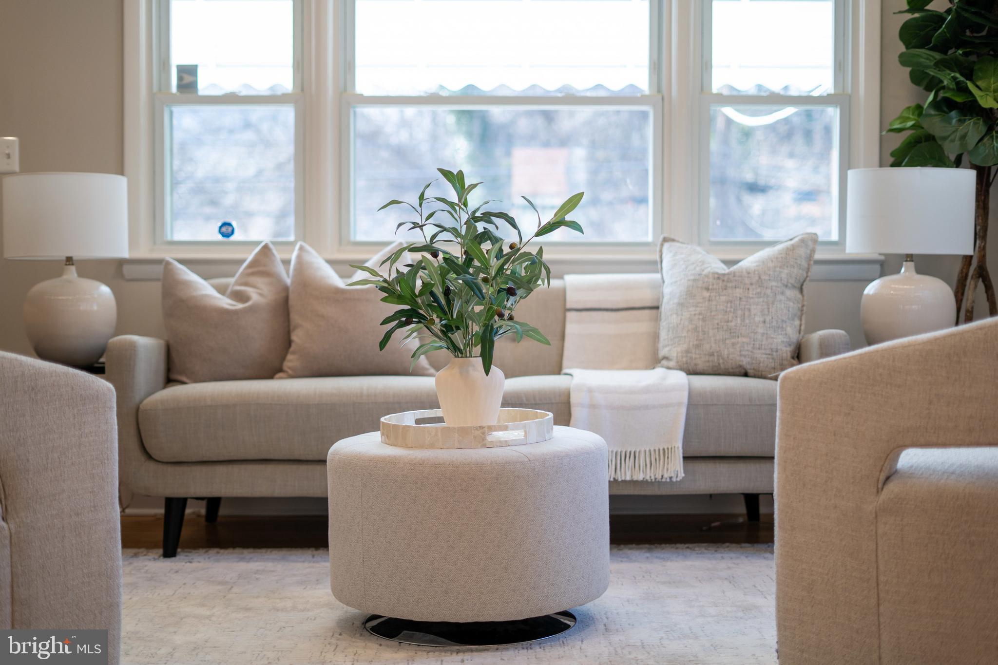 DUPONT VILLAGE - Residential