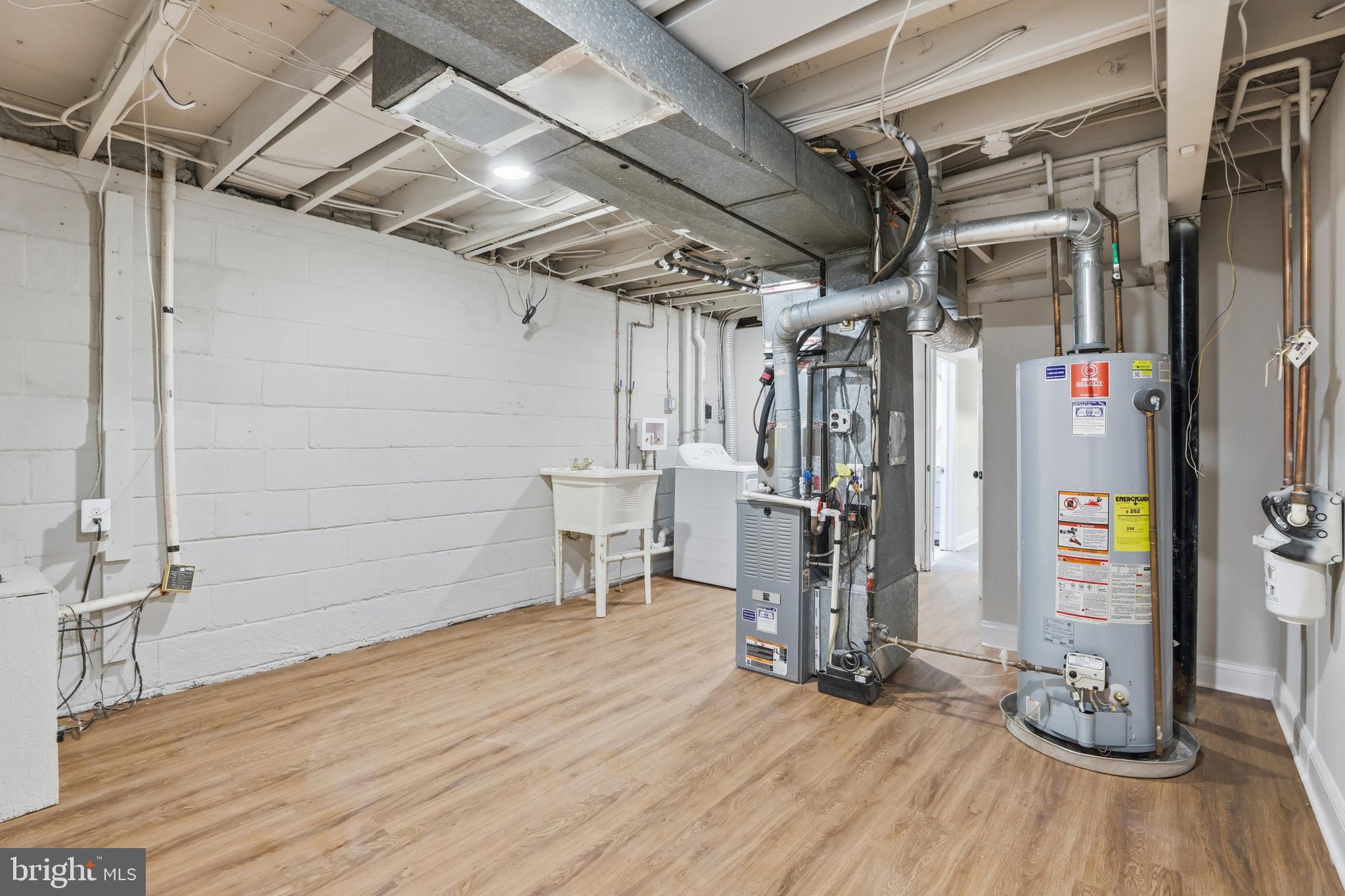 DUPONT VILLAGE - Residential