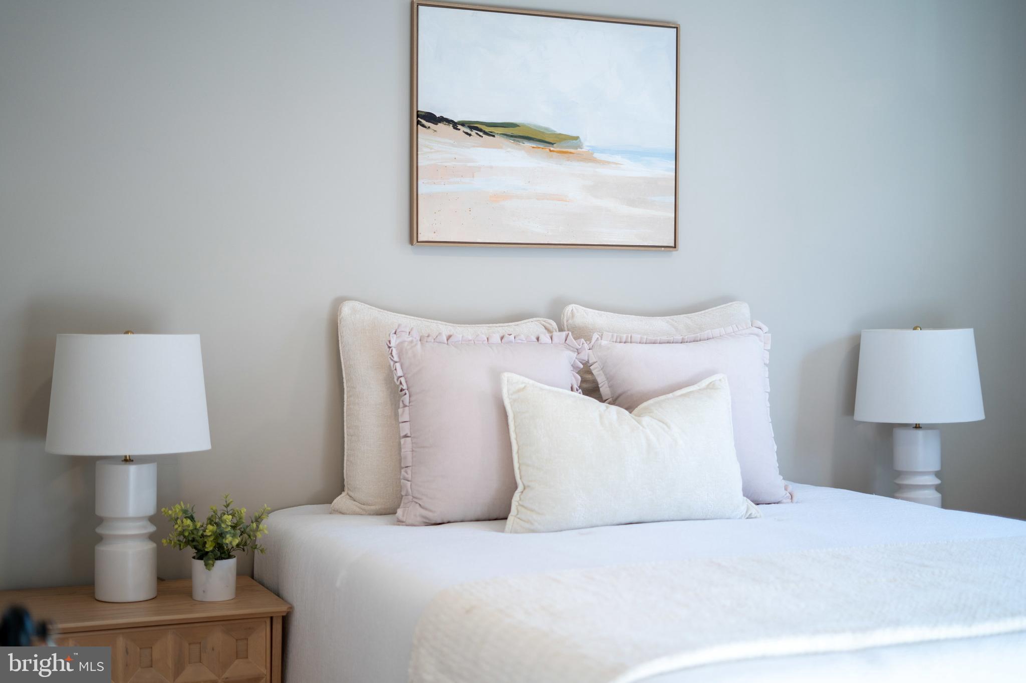 DUPONT VILLAGE - Residential