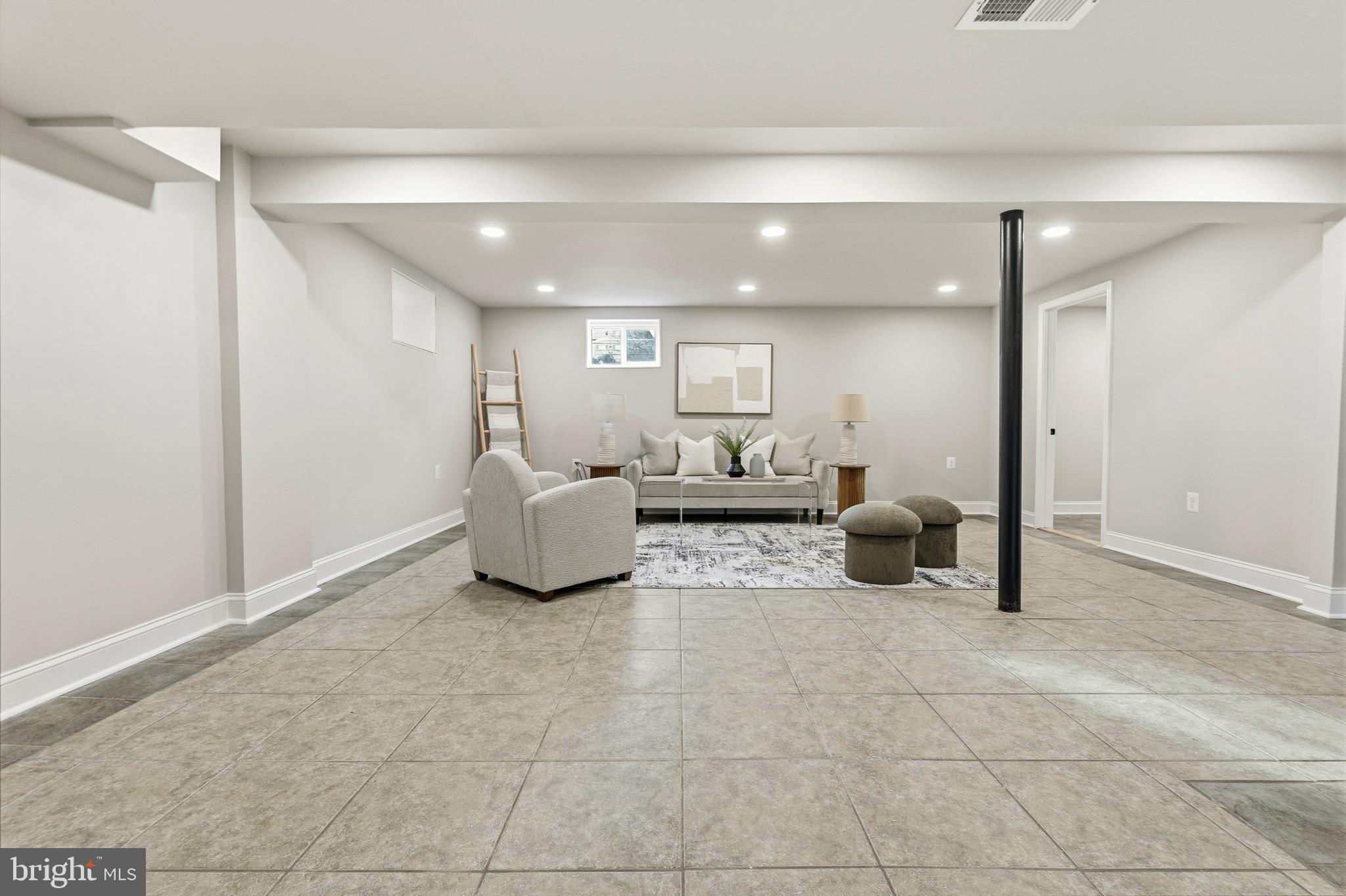 DUPONT VILLAGE - Residential