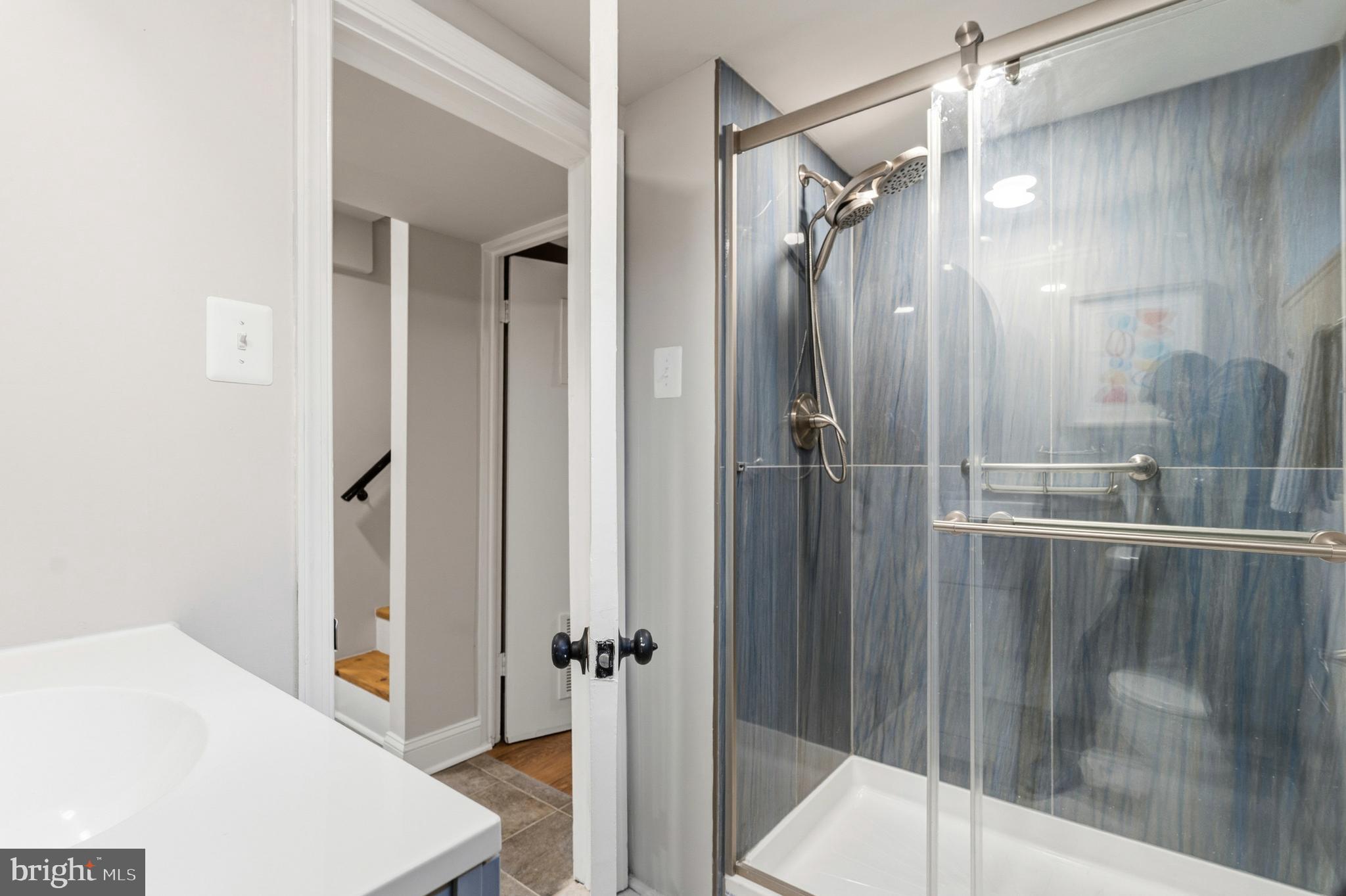 DUPONT VILLAGE - Residential