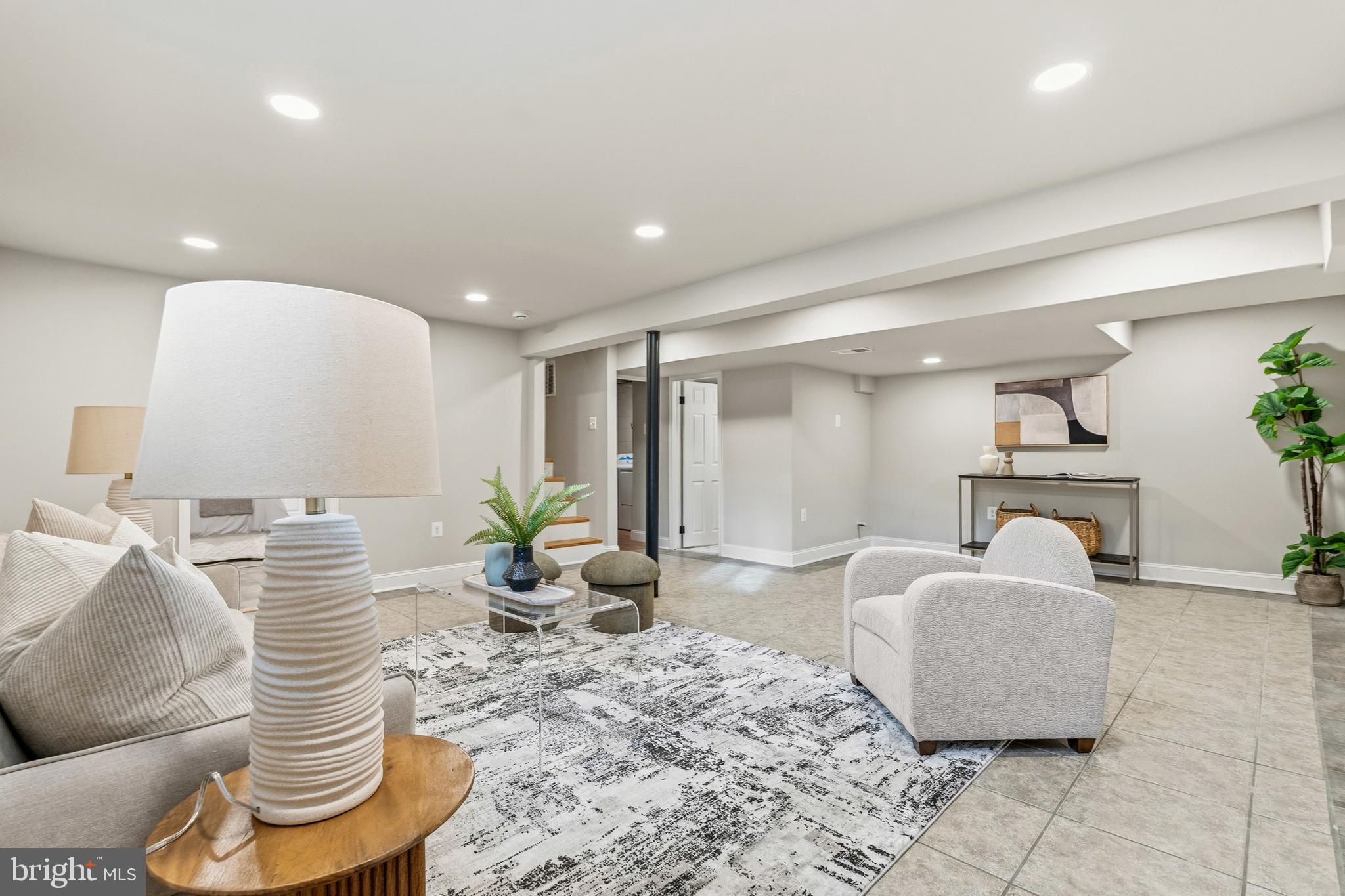 DUPONT VILLAGE - Residential