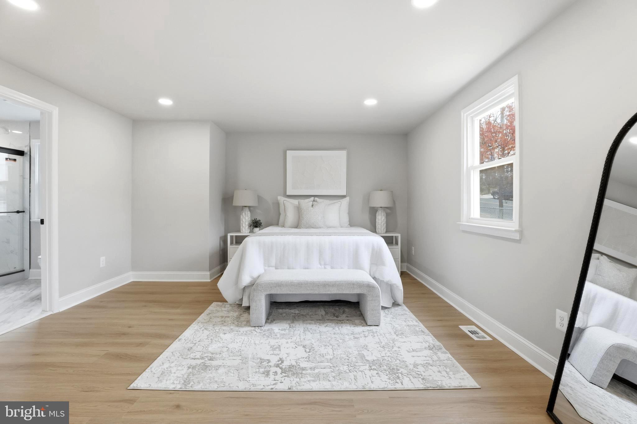 DUPONT VILLAGE - Residential