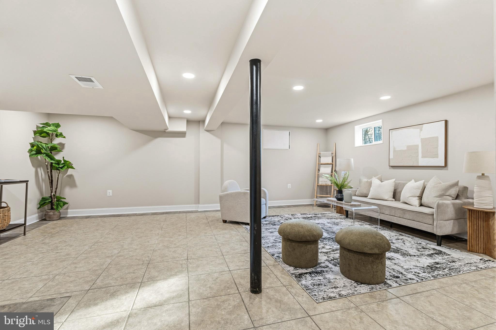 DUPONT VILLAGE - Residential