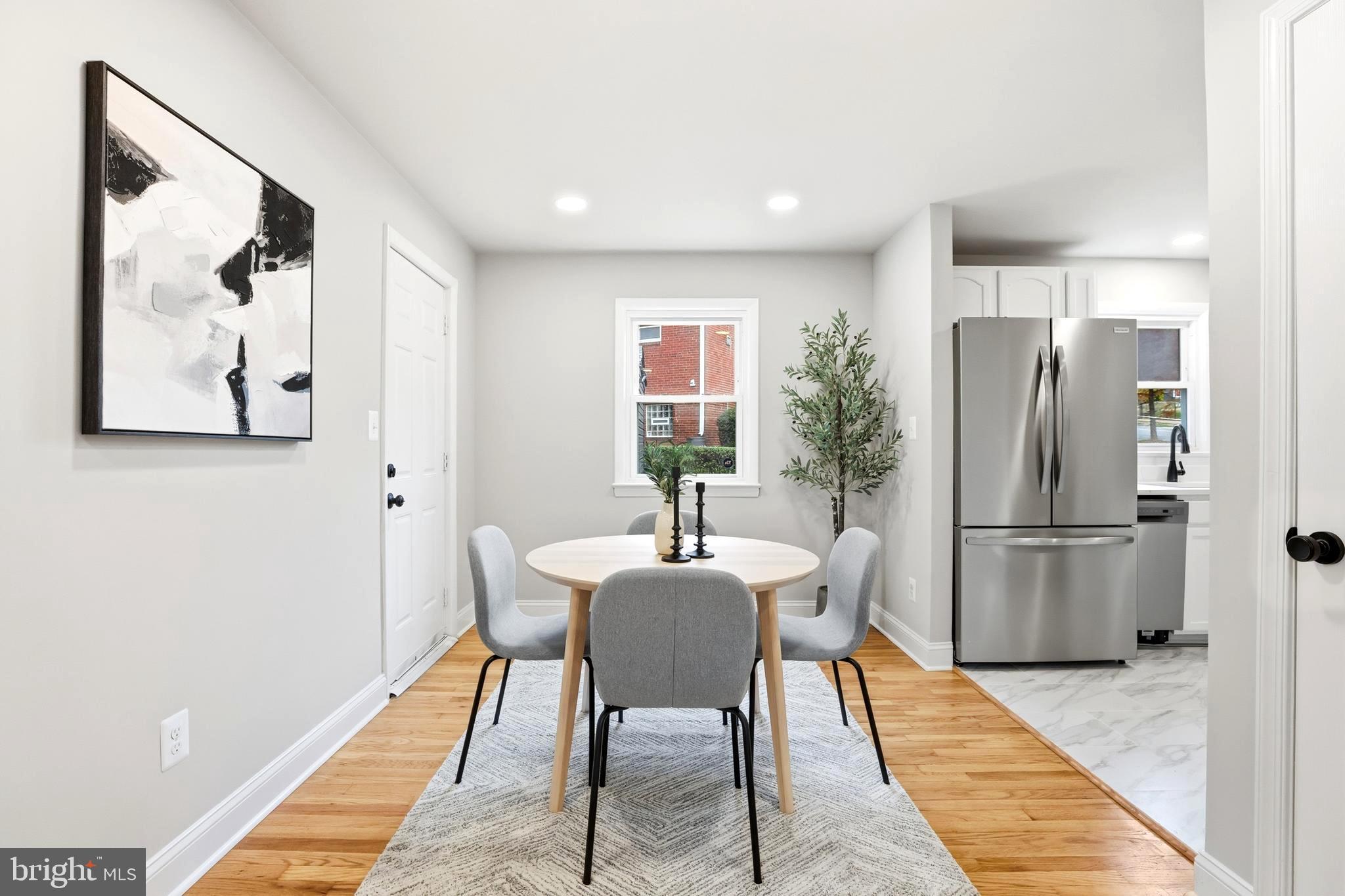 DUPONT VILLAGE - Residential