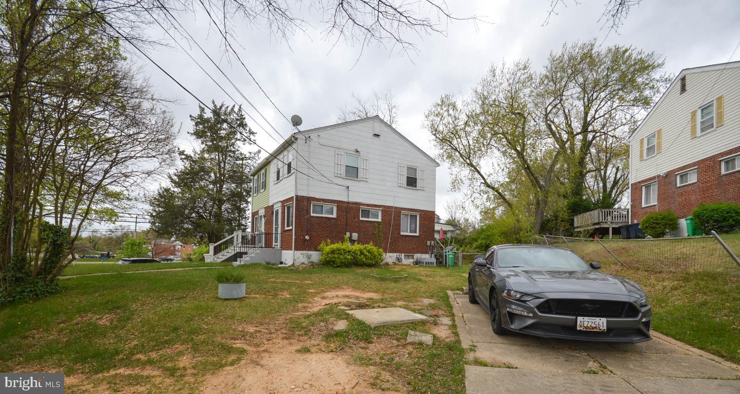 5000 SURREY LANE