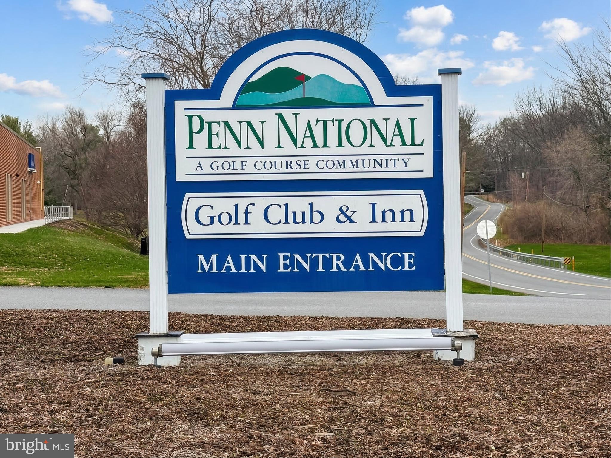 PENN NATIONAL GOLF COURSE COMMUNITY - Residential