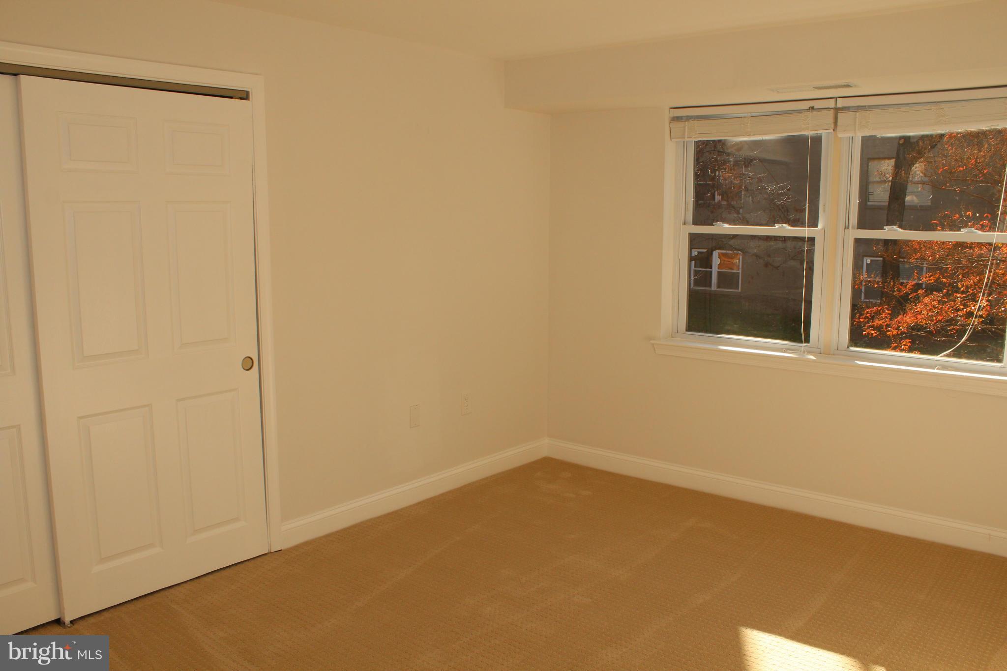 MAYFLOWER SQUARE - Residential