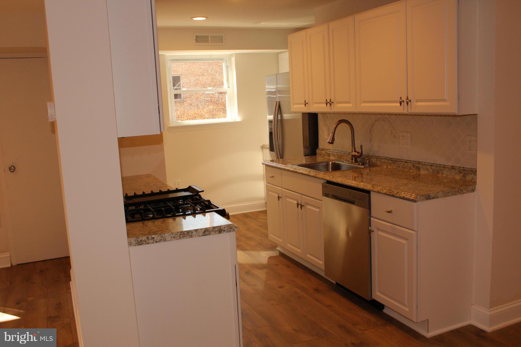 MAYFLOWER SQUARE - Residential