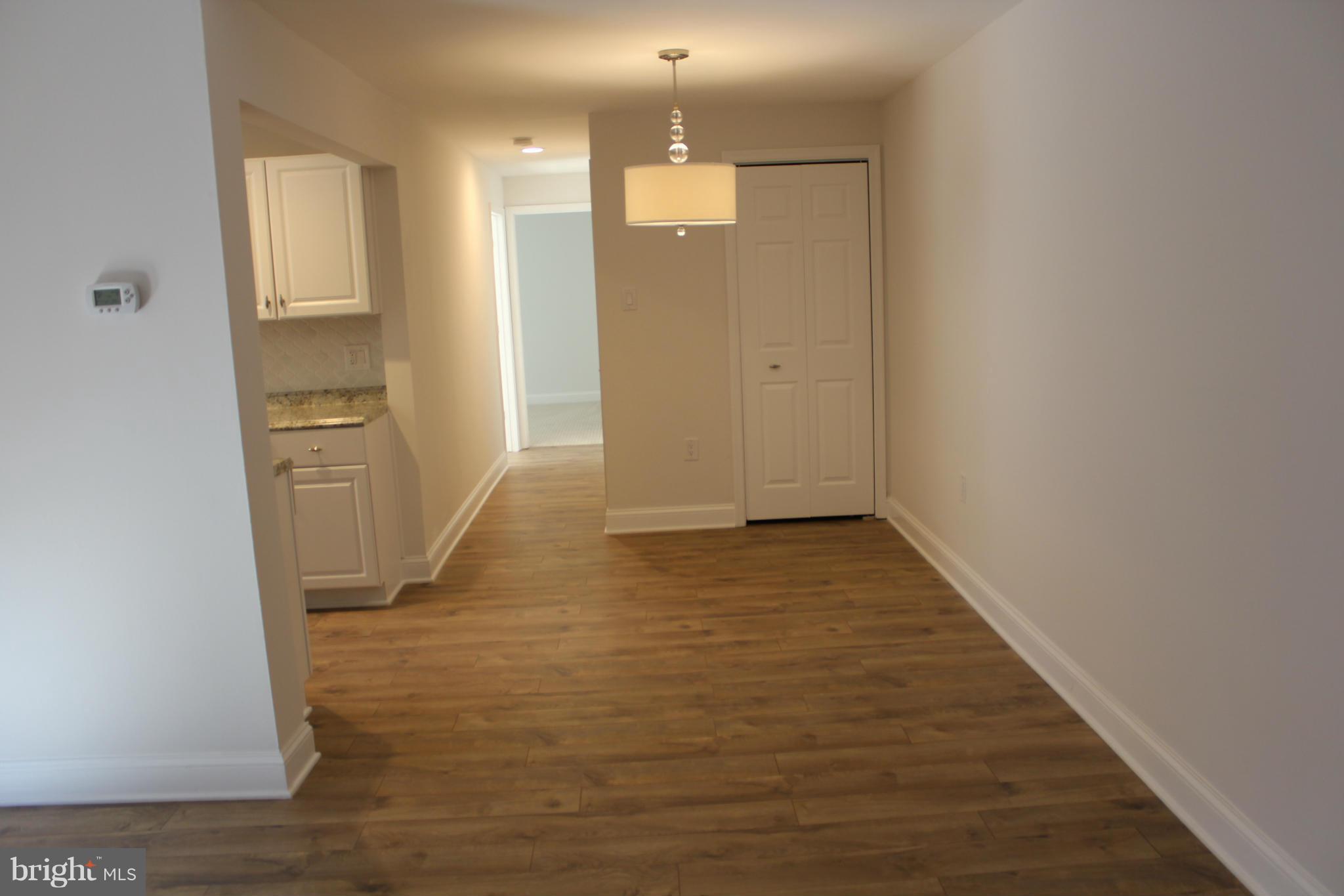 MAYFLOWER SQUARE - Residential