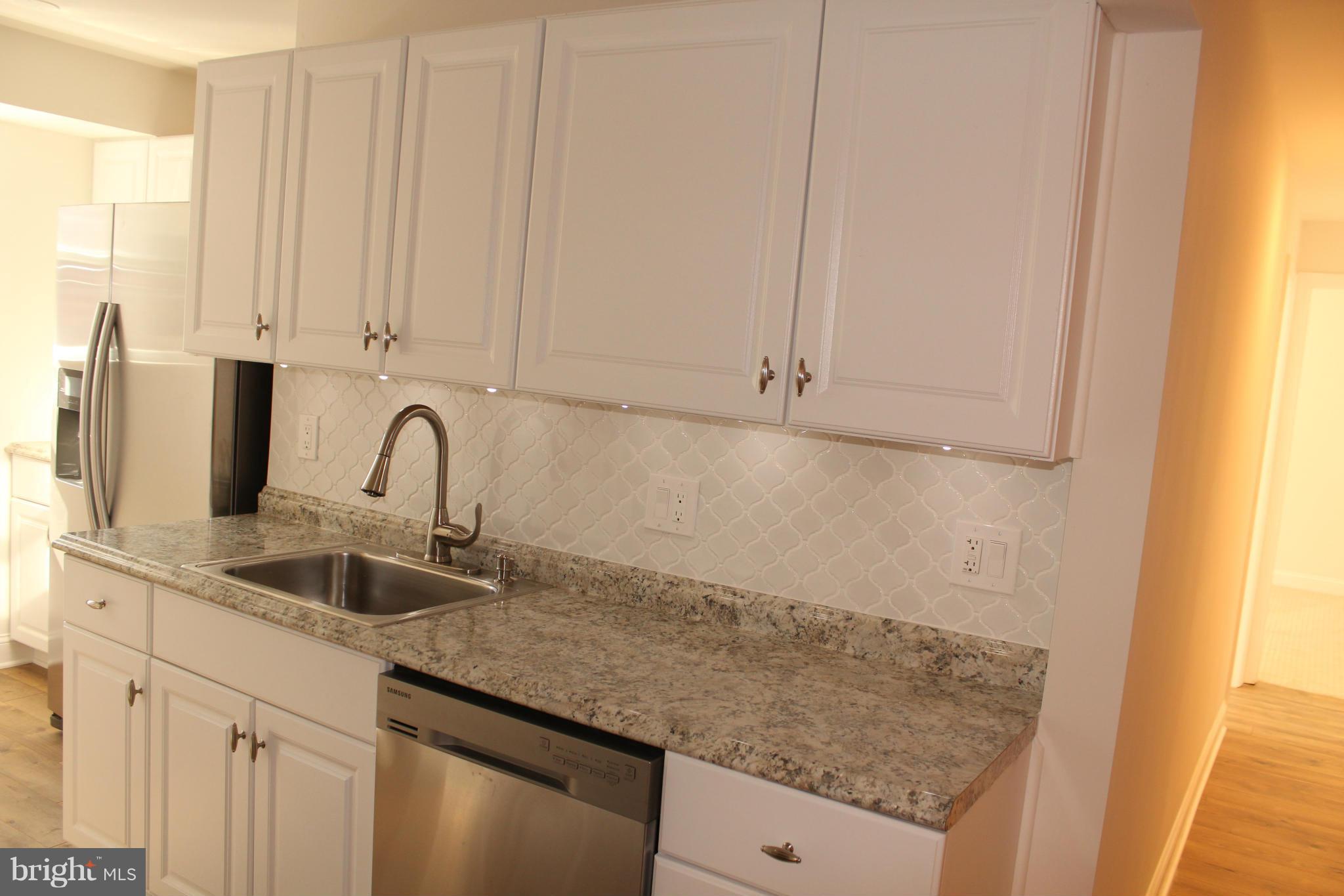 MAYFLOWER SQUARE - Residential
