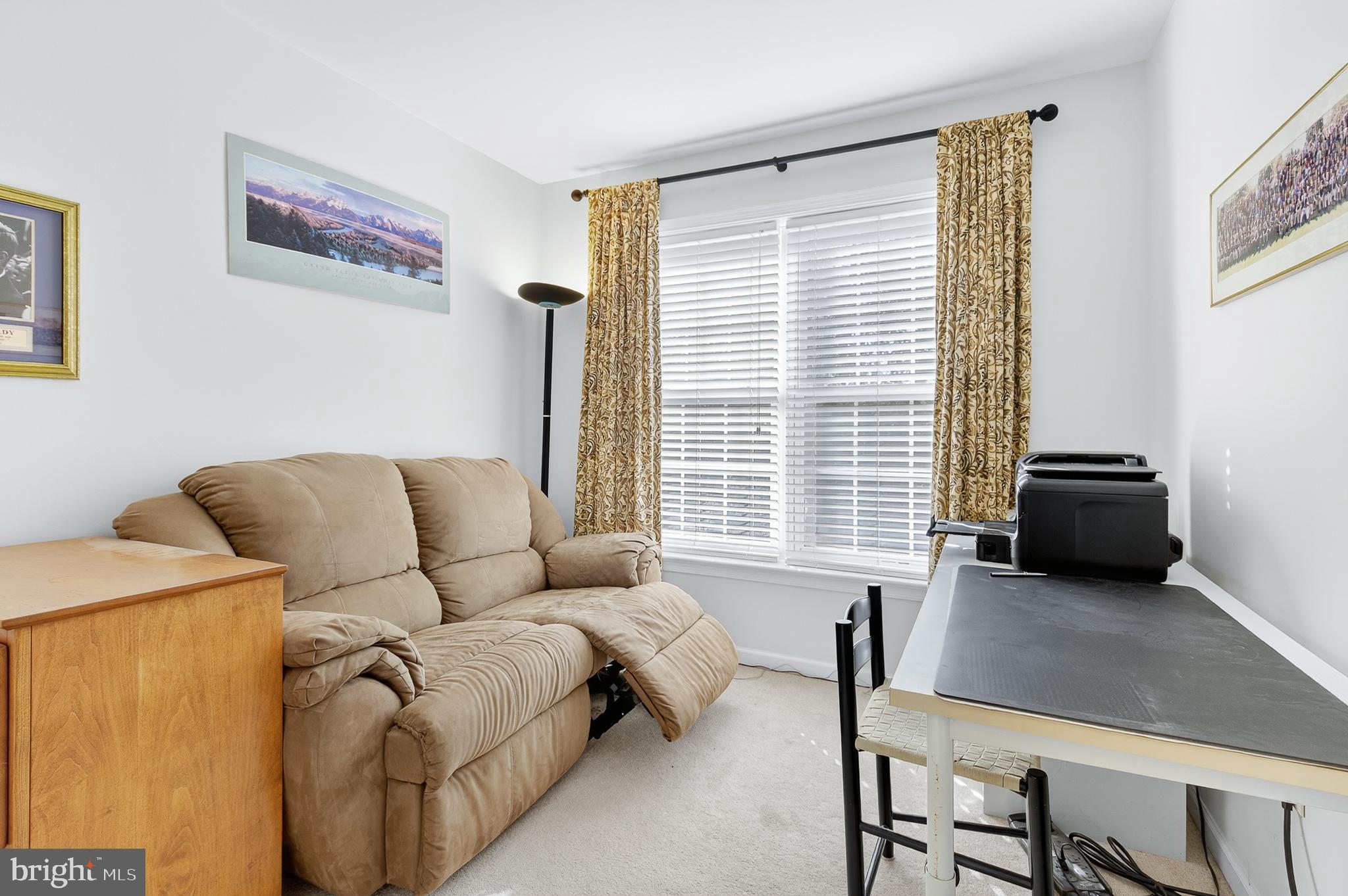 RASPBERRY HILL COMMONS - Residential