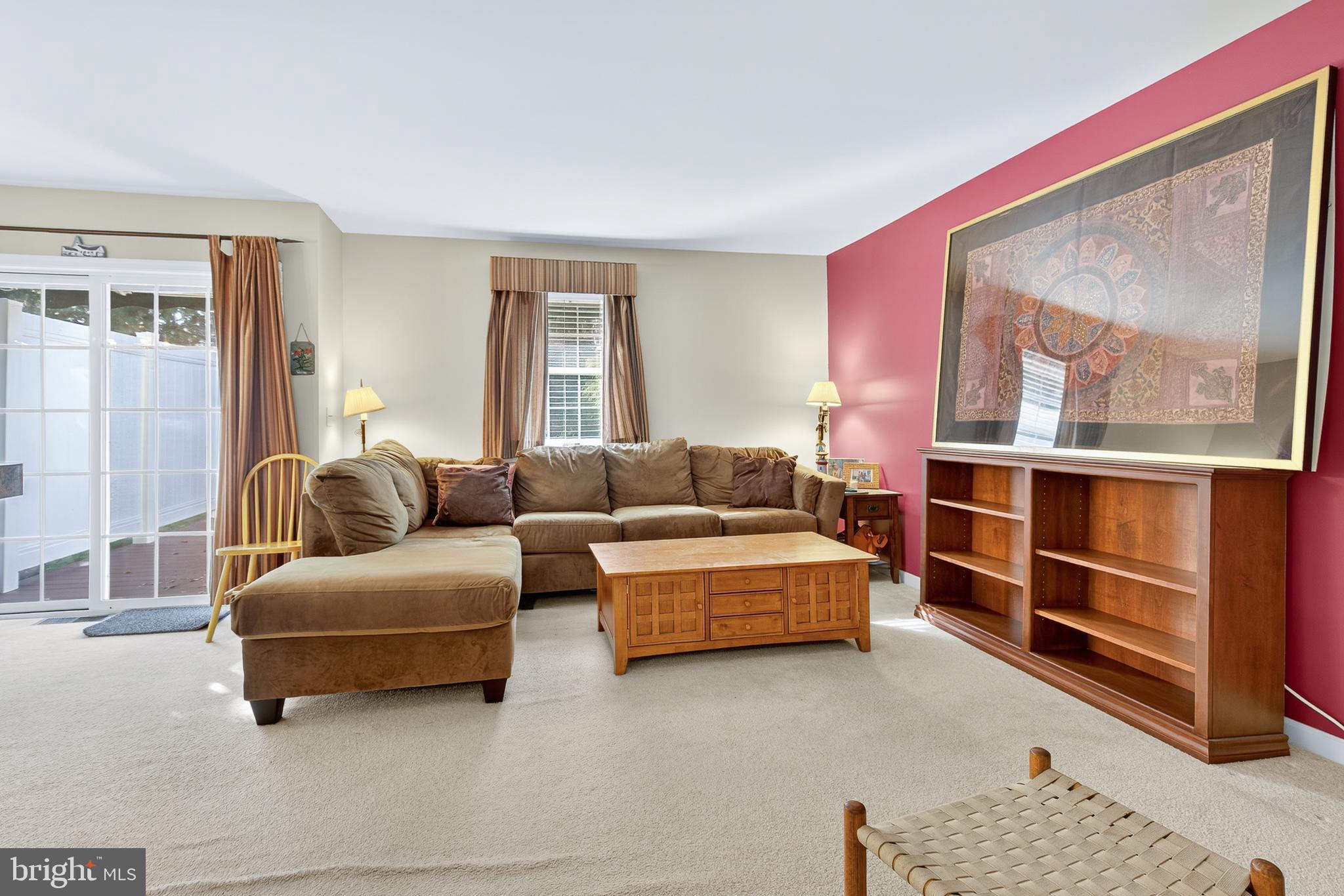 RASPBERRY HILL COMMONS - Residential