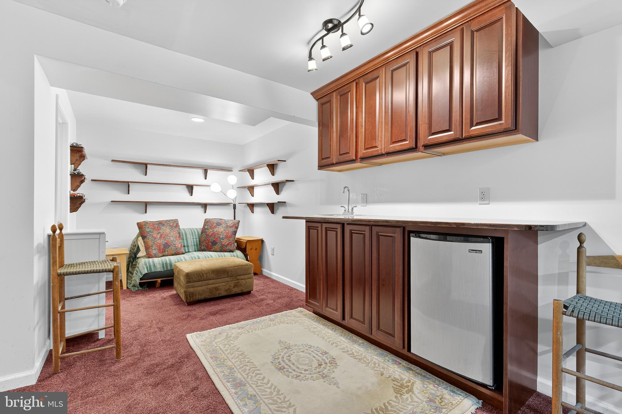 RASPBERRY HILL COMMONS - Residential