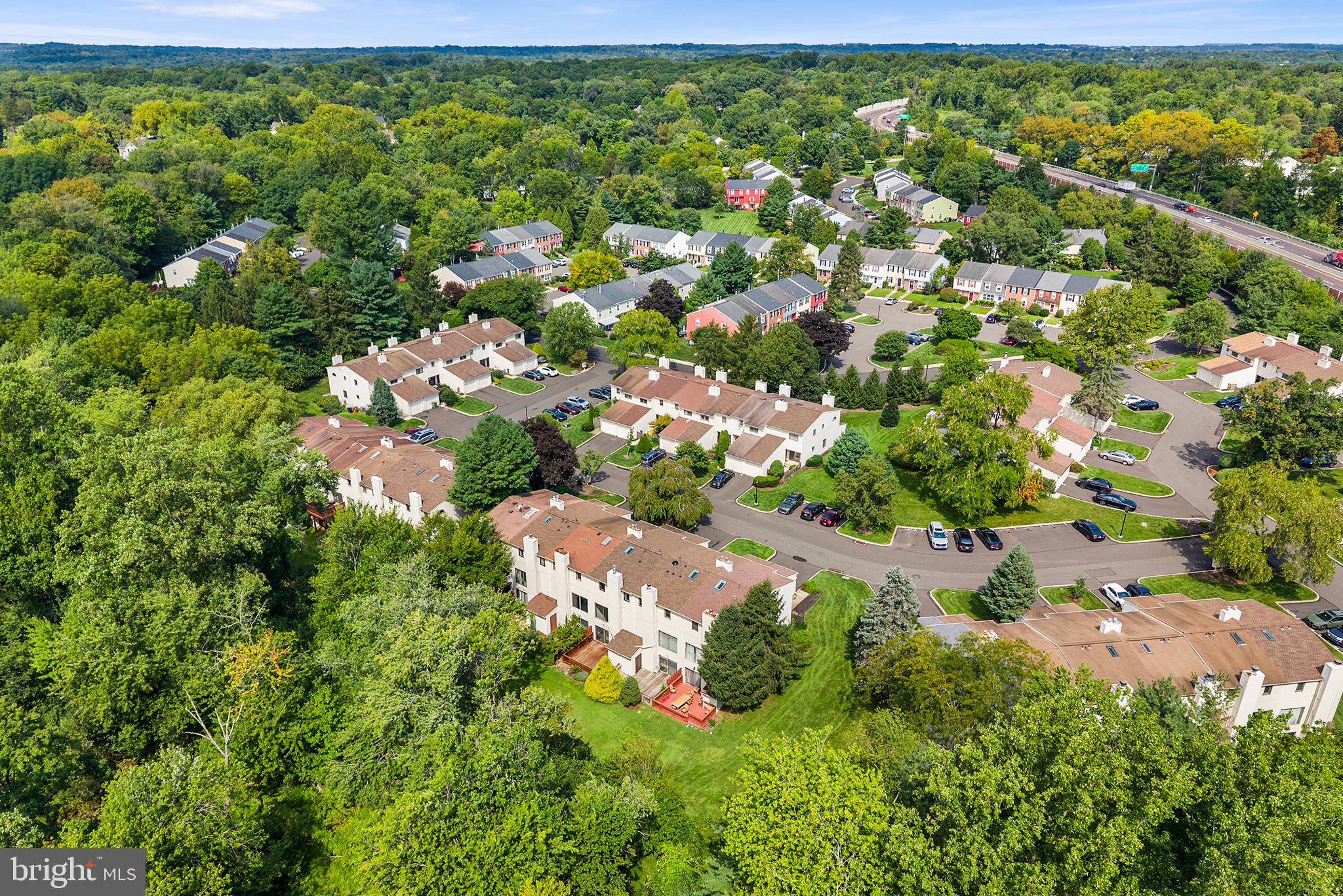 1503 SENECA RUN