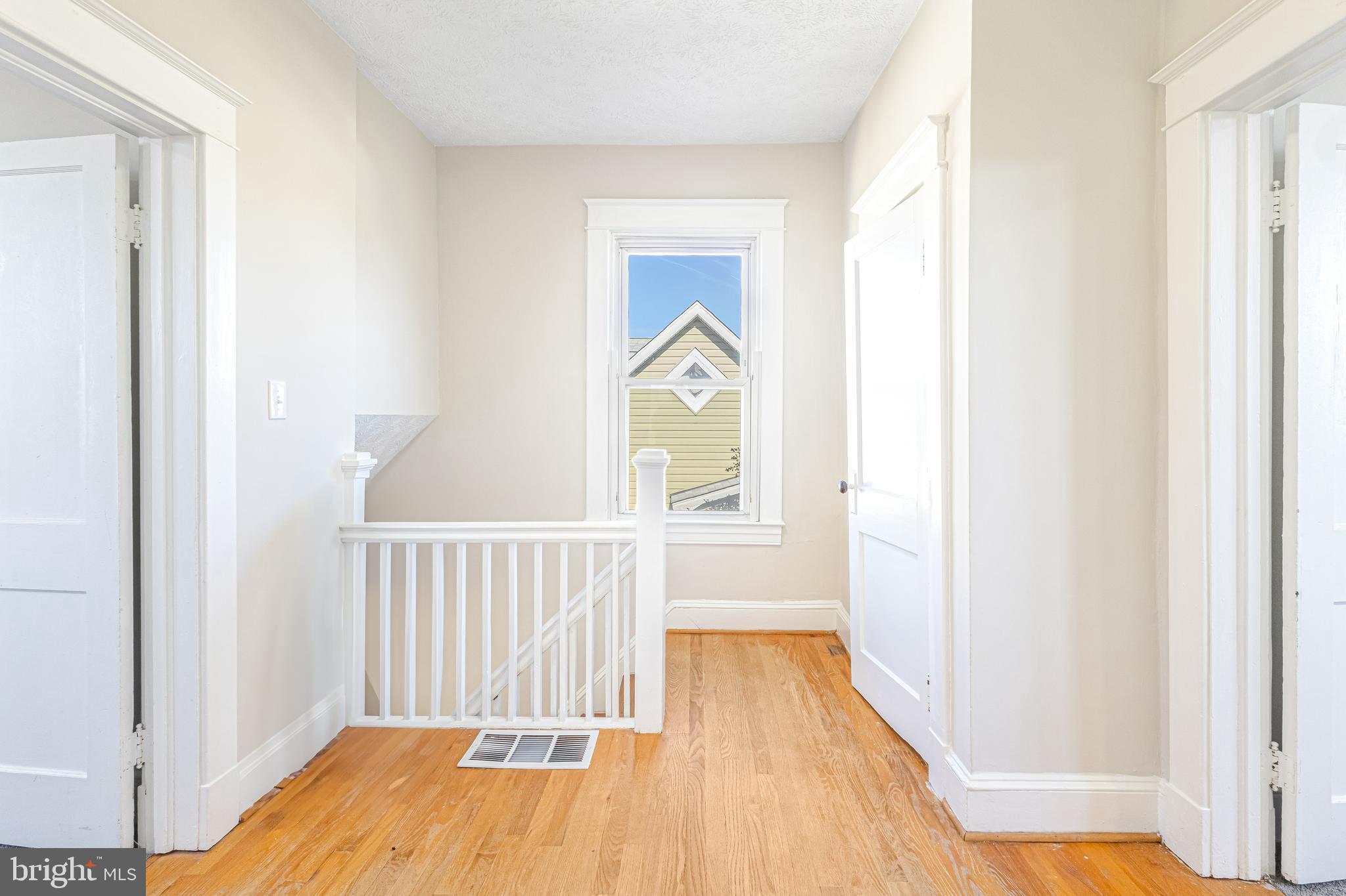 LYNCH POINT - Residential