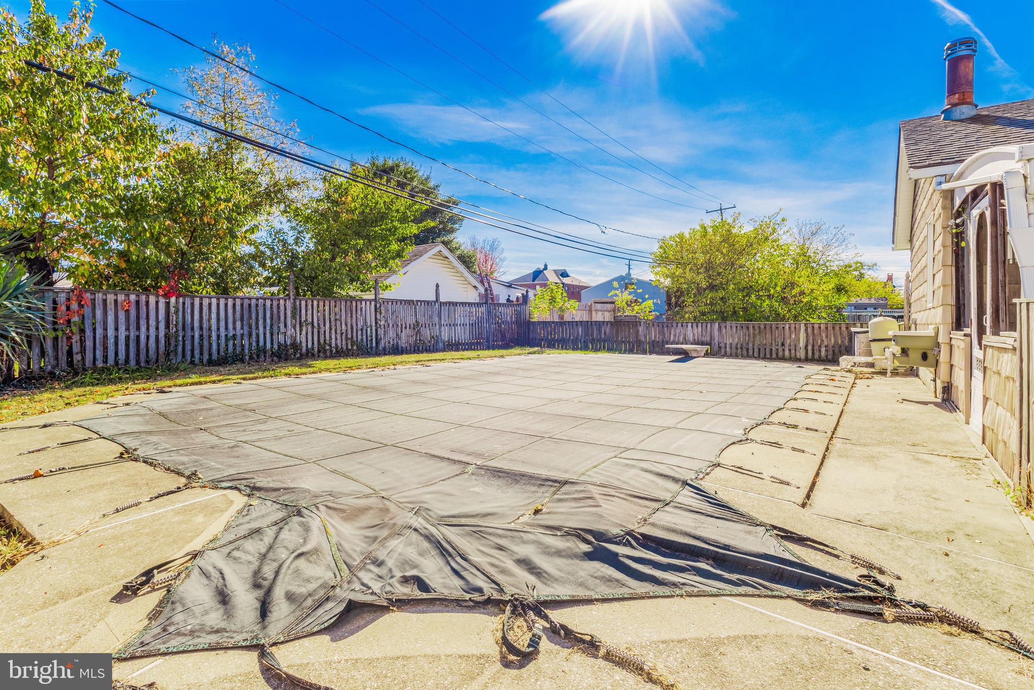 LYNCH POINT - Residential