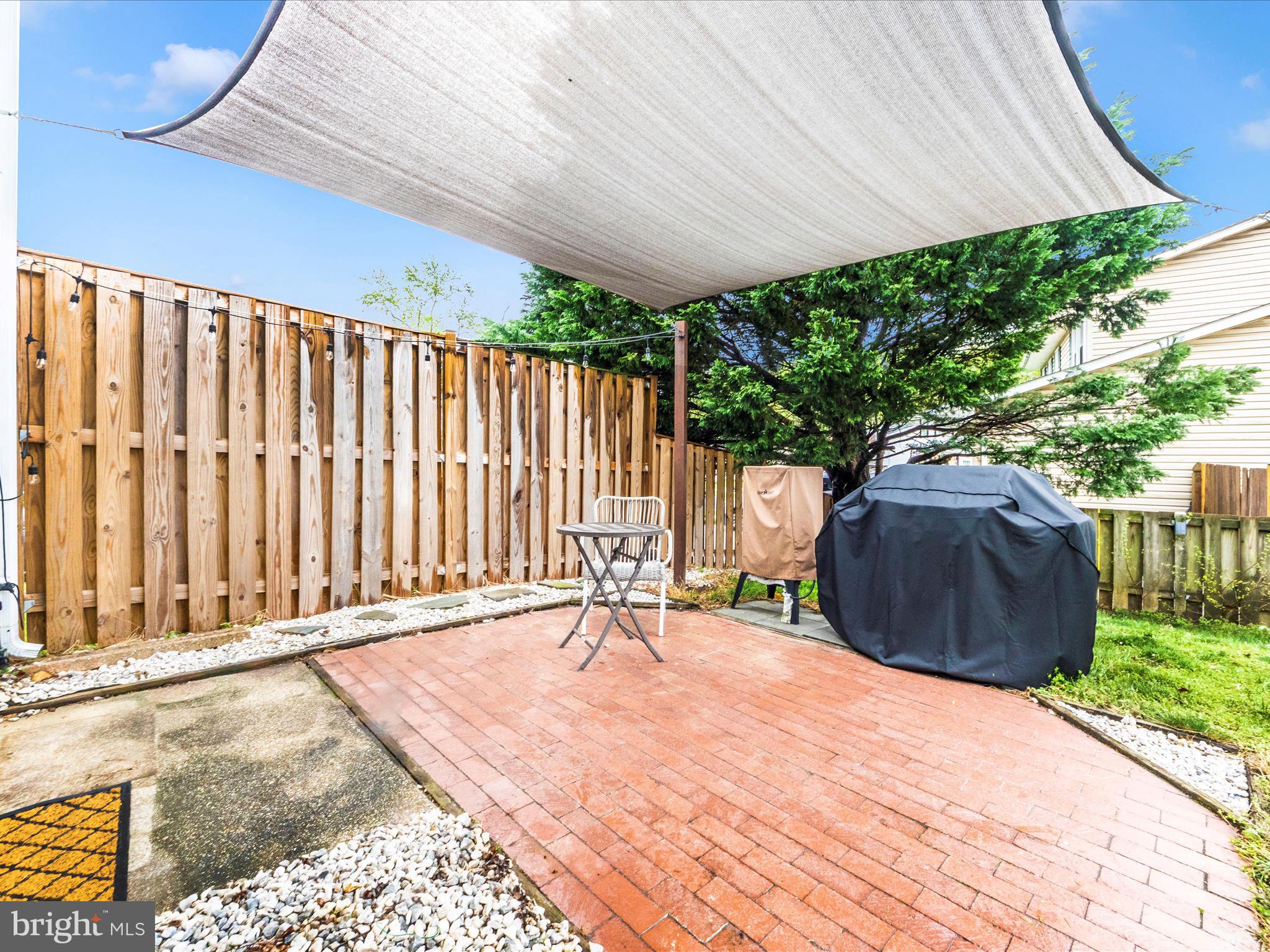 THE PROVINCES - Residential