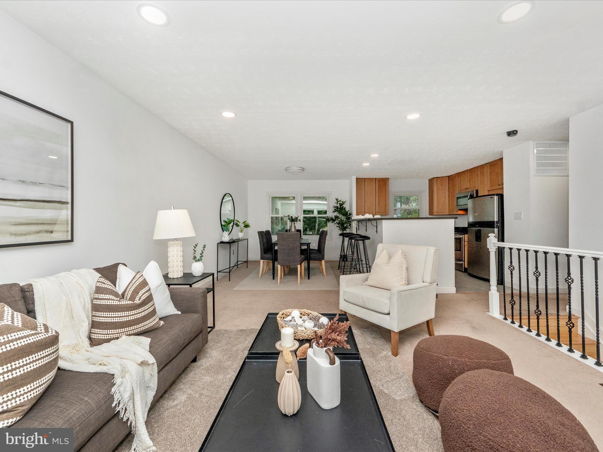 THE PROVINCES - Residential