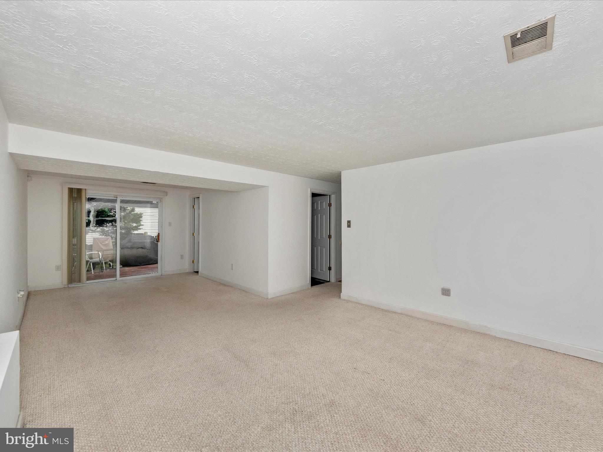 THE PROVINCES - Residential