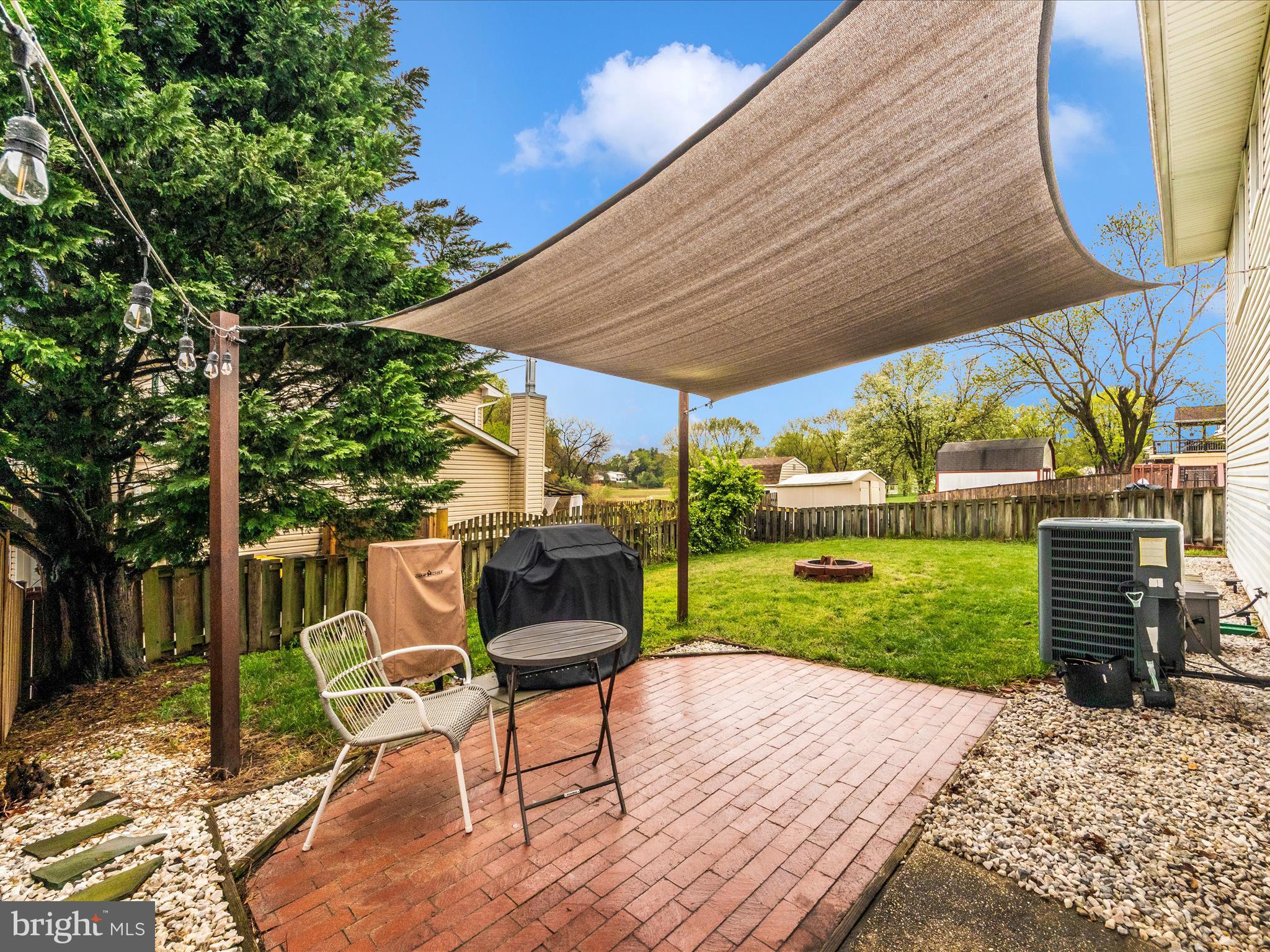 THE PROVINCES - Residential