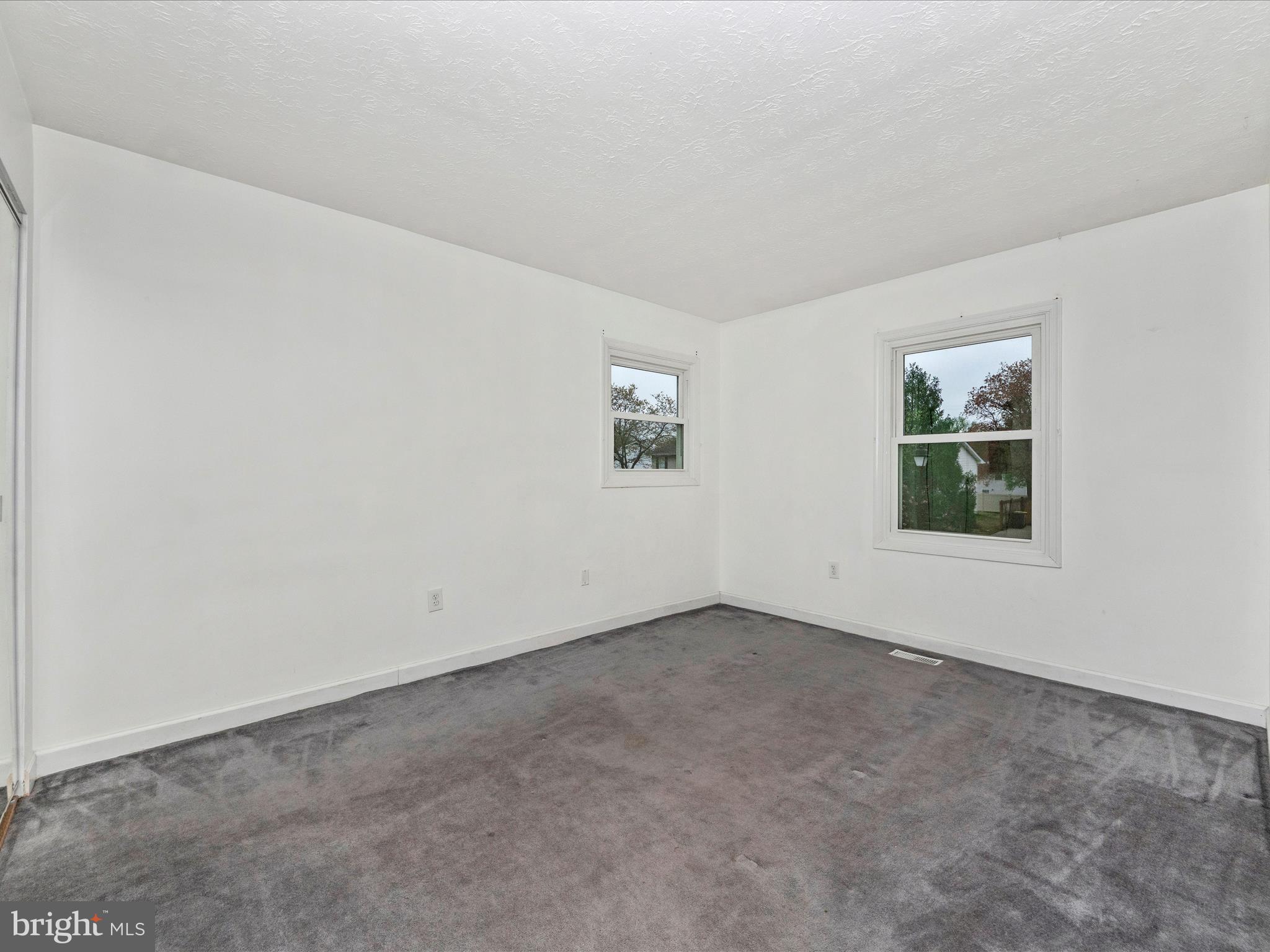 THE PROVINCES - Residential