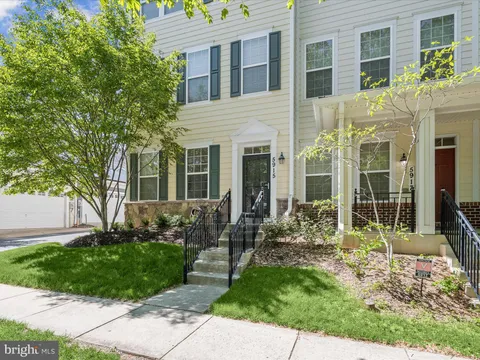 5915 Charles Crossing, Ellicott City, MD MLS: MDHW2052600